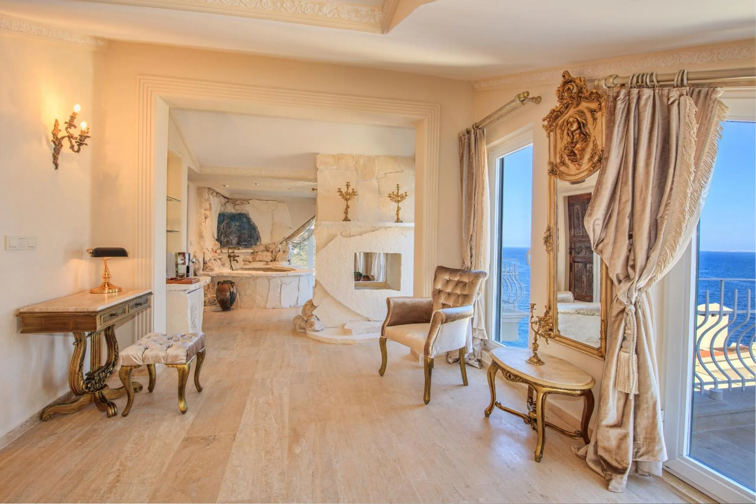 Seating area in Lukka Exclusive Hotel – Adult Only +12