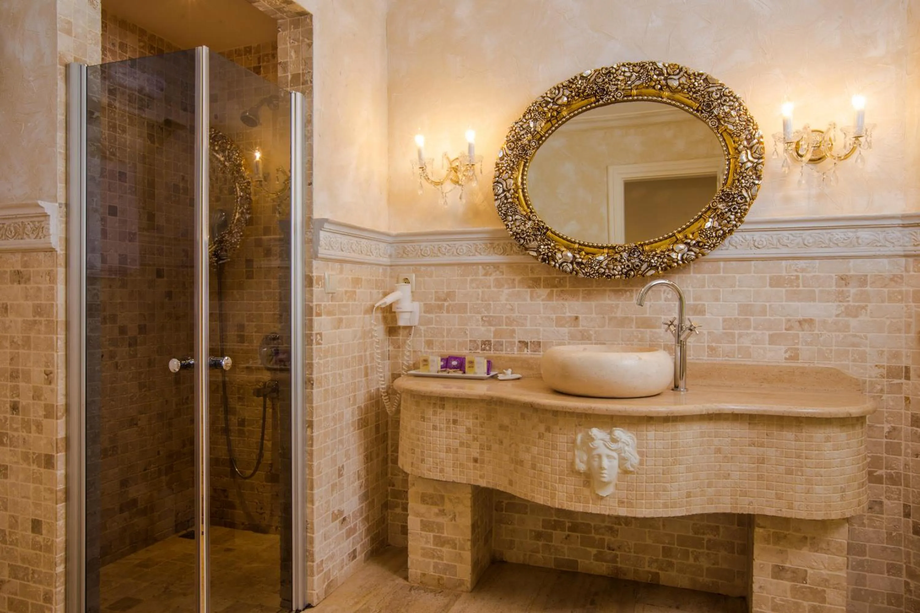 Bathroom in Lukka Exclusive Hotel – Adult Only +12