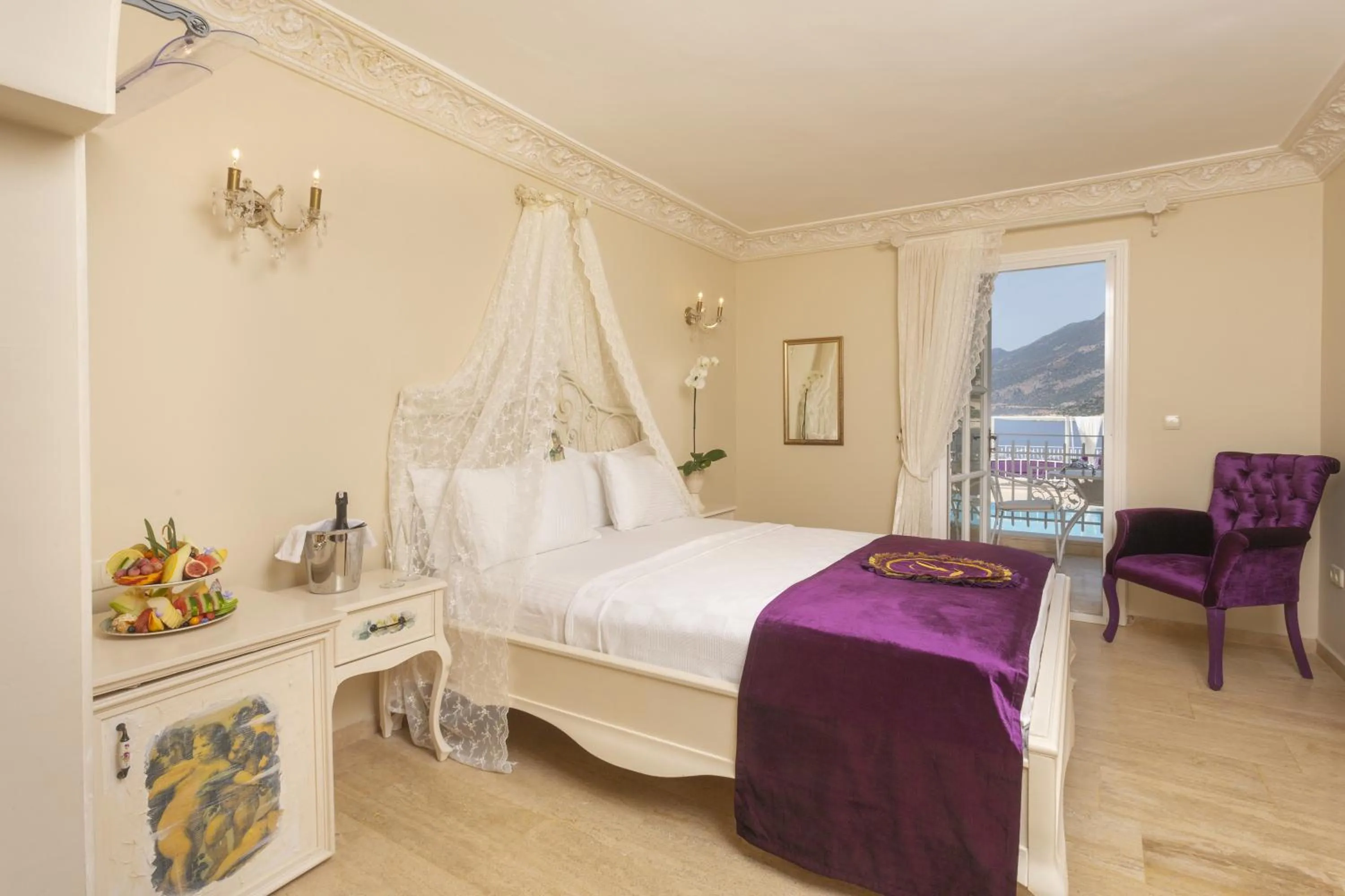 Bed in Lukka Exclusive Hotel – Adult Only +12