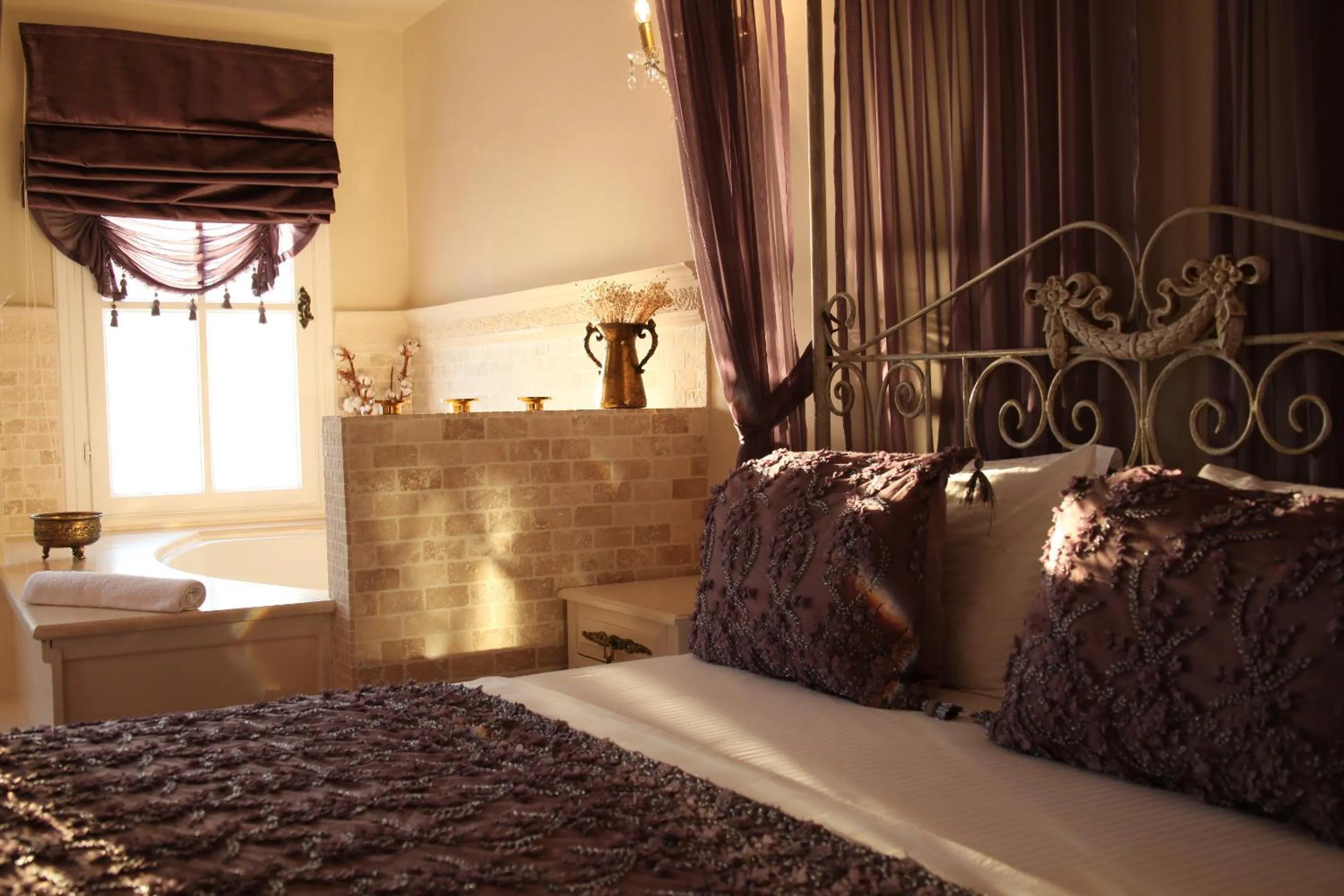 Bed in Lukka Exclusive Hotel – Adult Only +12