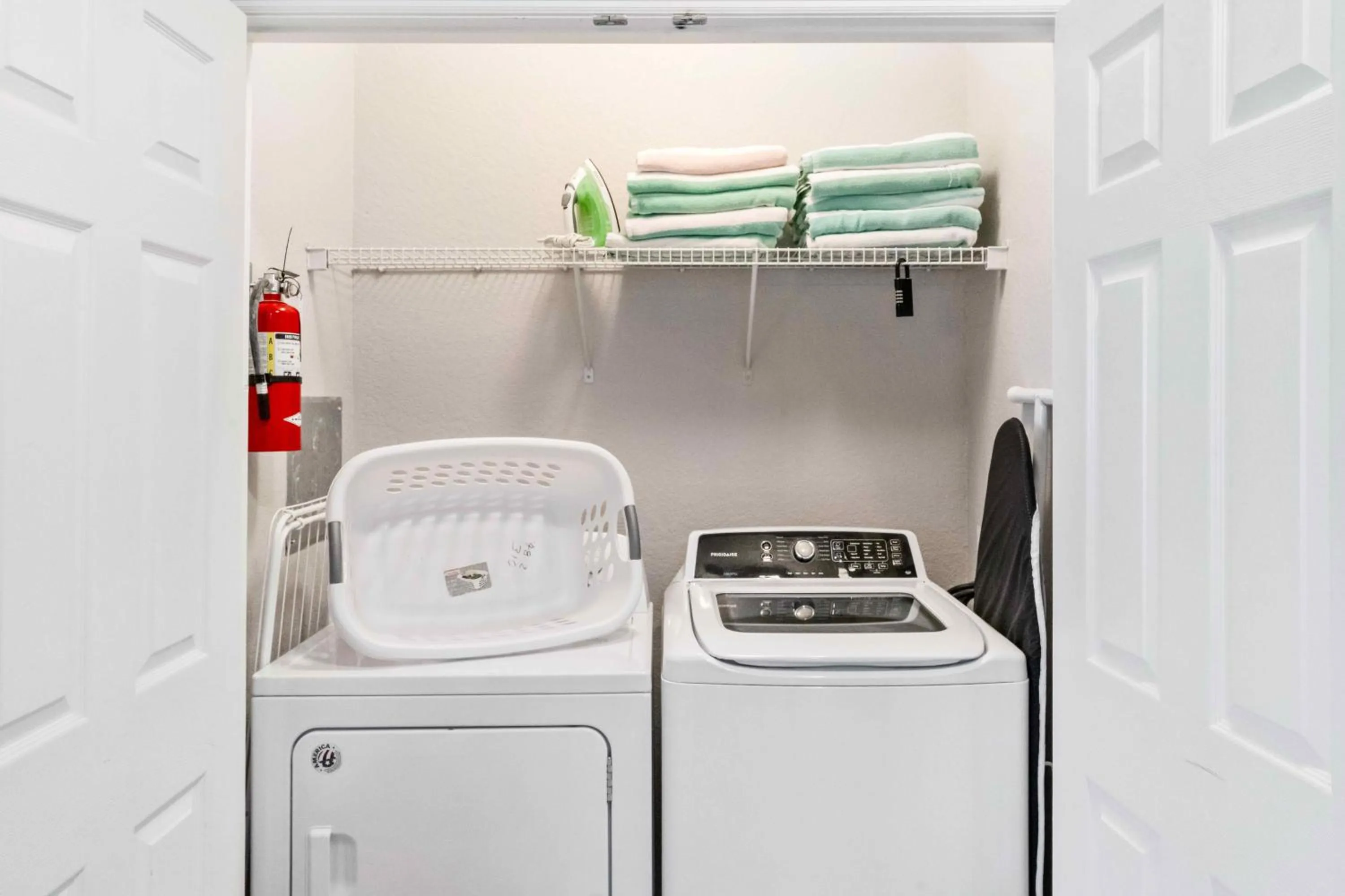 Modern Vista Cay Condo, near Universal Studios