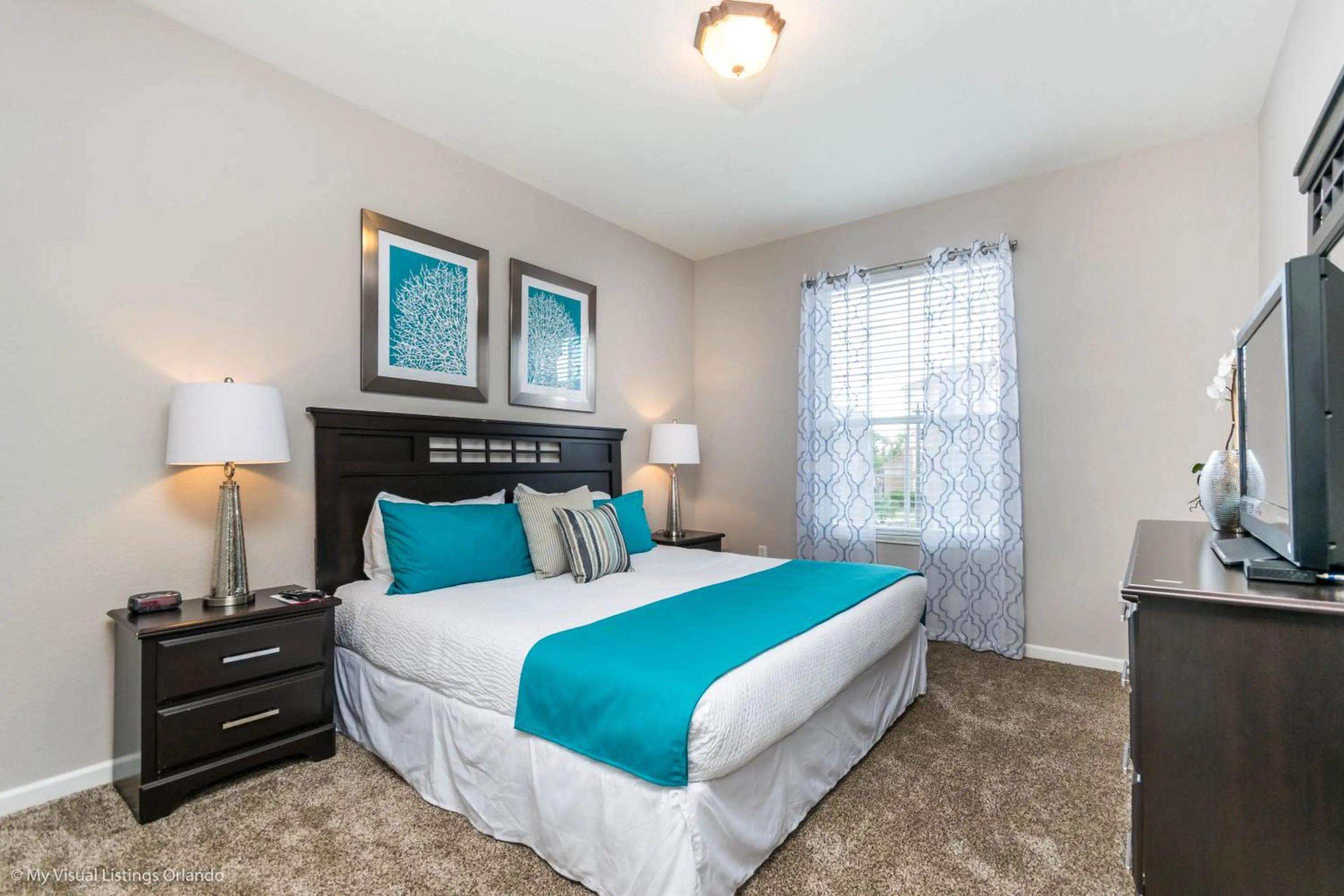 Bed in Spacious Condo Near Convention Ctr & I-Drive, Pool