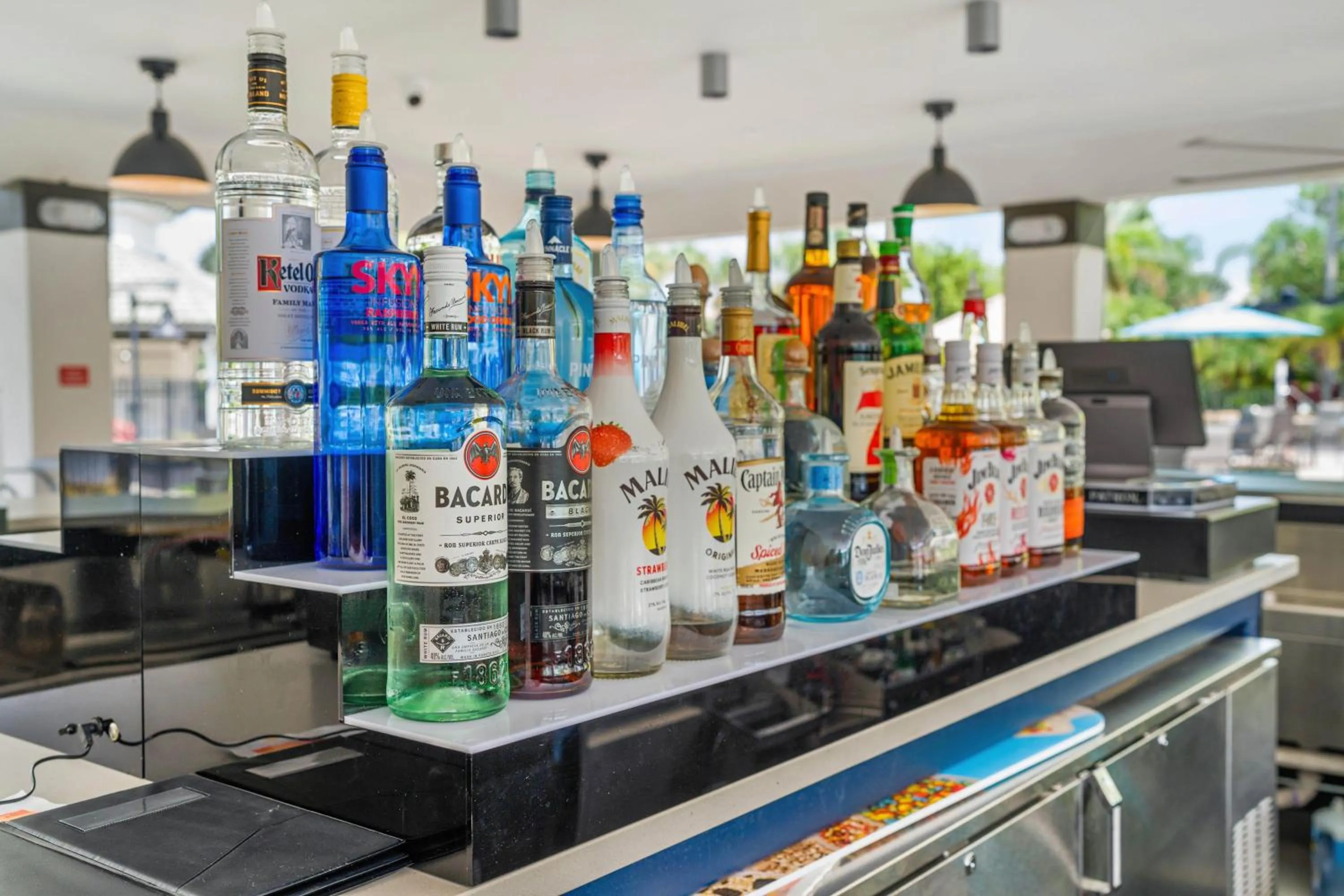 Spacious Condo Near Convention Ctr & I-Drive, Pool