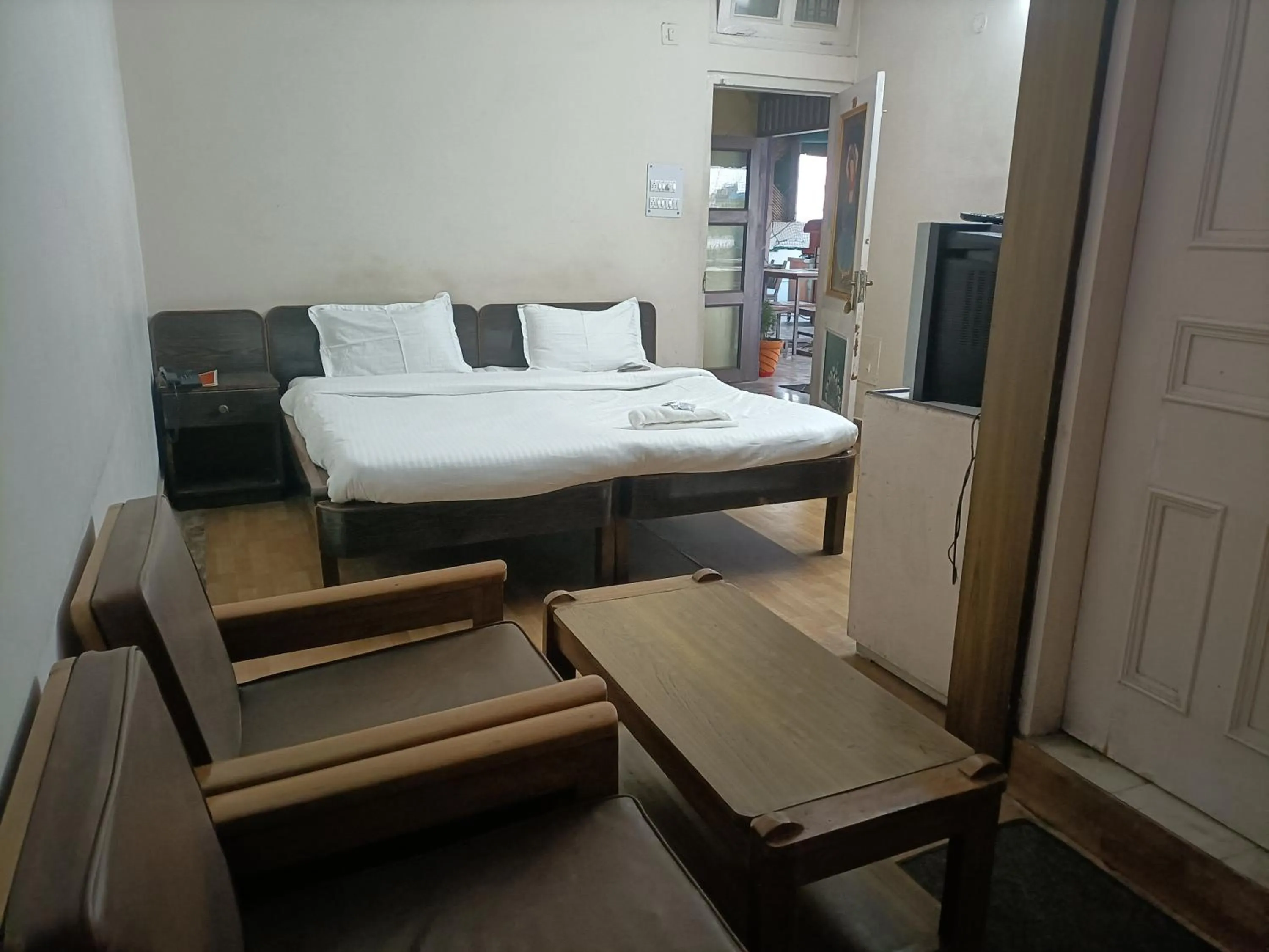 Bed in Hotel Midtown