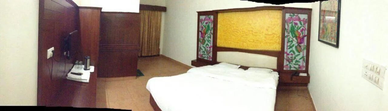 Bed in Hotel Midtown