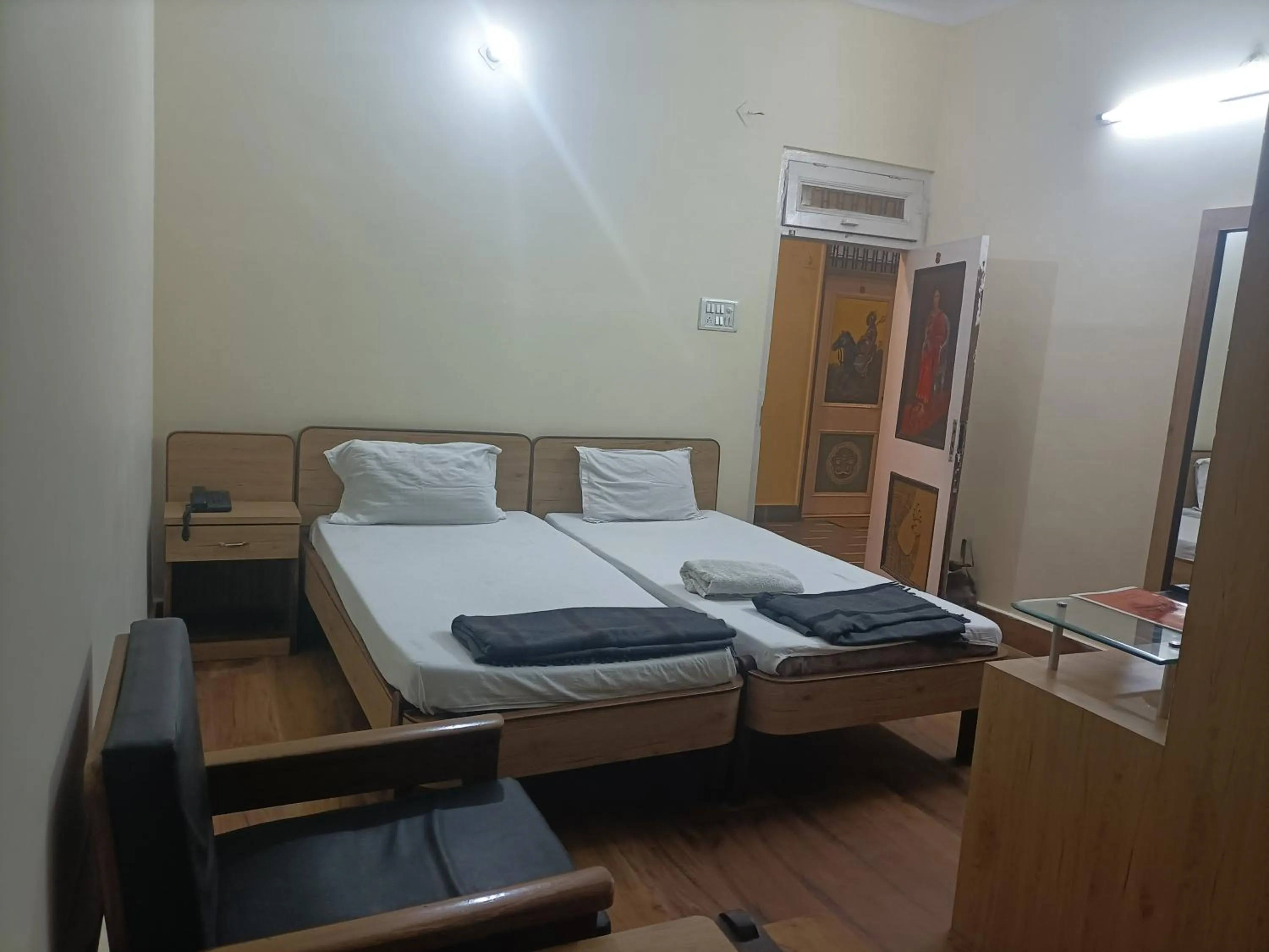 Bed in Hotel Midtown