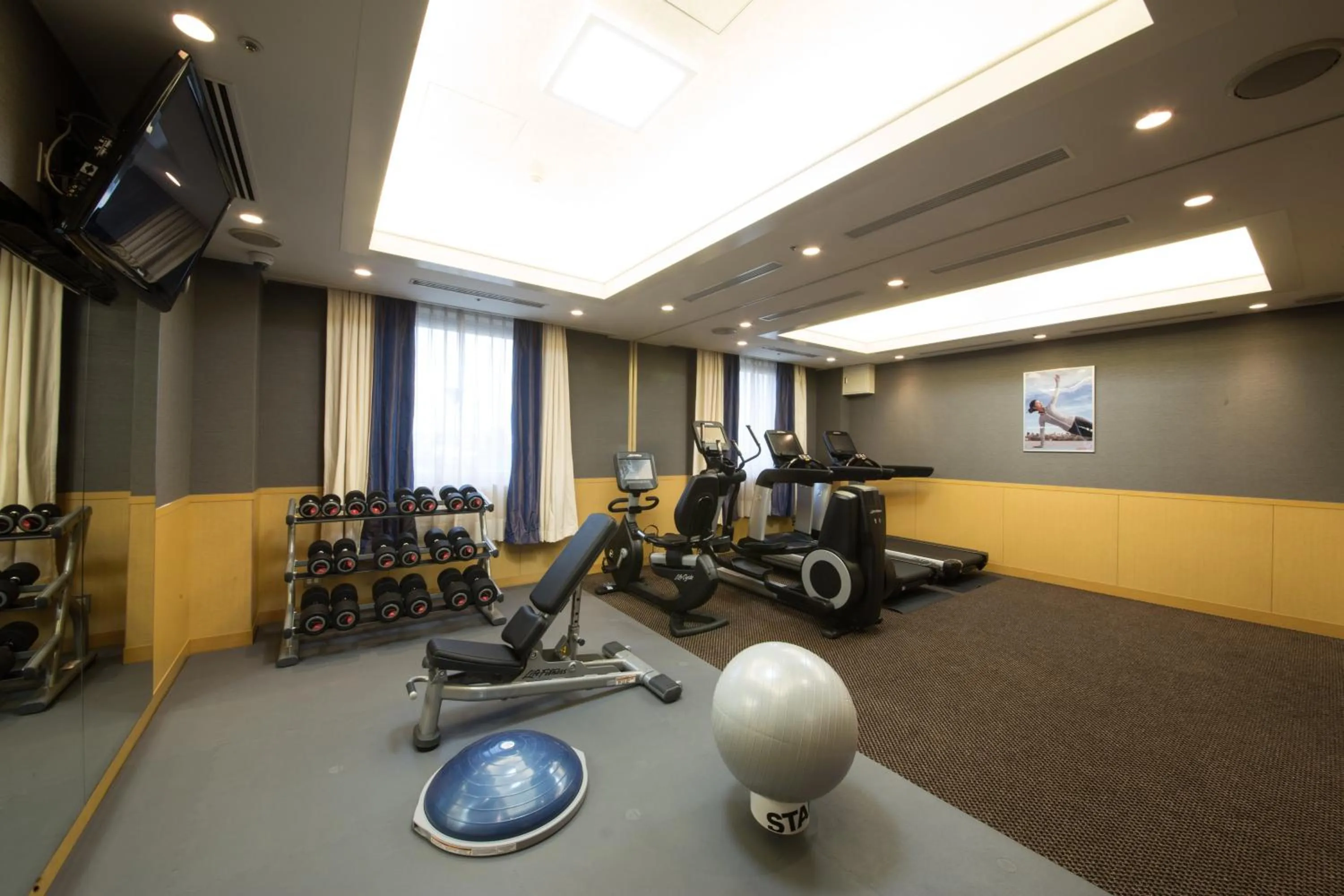 Fitness centre/facilities in ANA Crowne Plaza Yonago by IHG