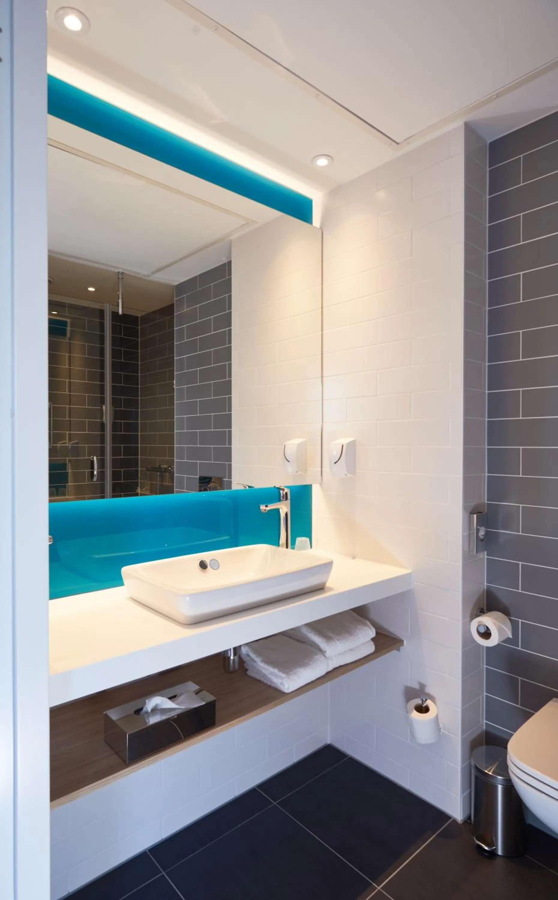 Bathroom in Holiday Inn Express Amsterdam - City Hall by IHG