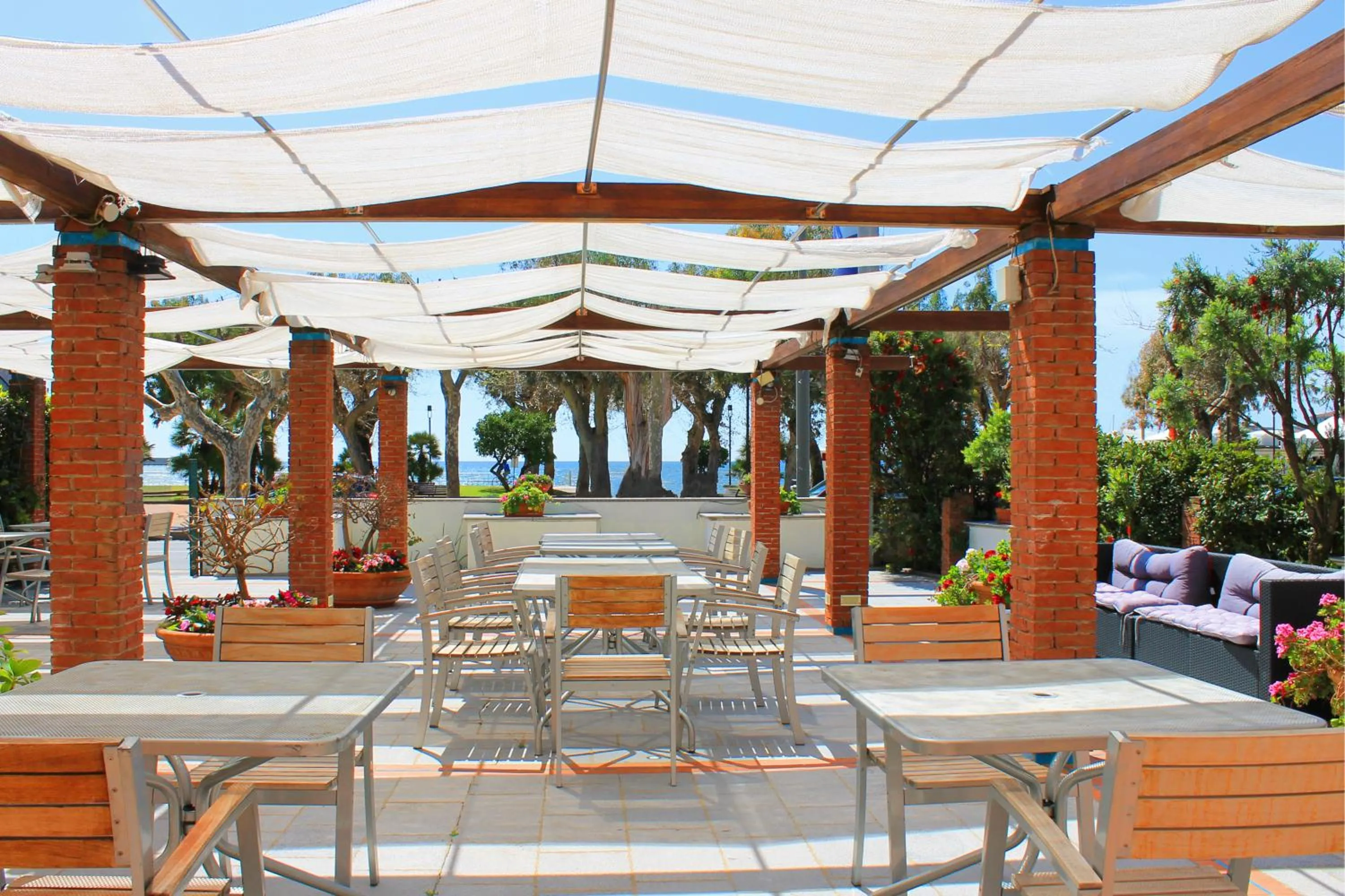 Property building in Hotel Pisacane