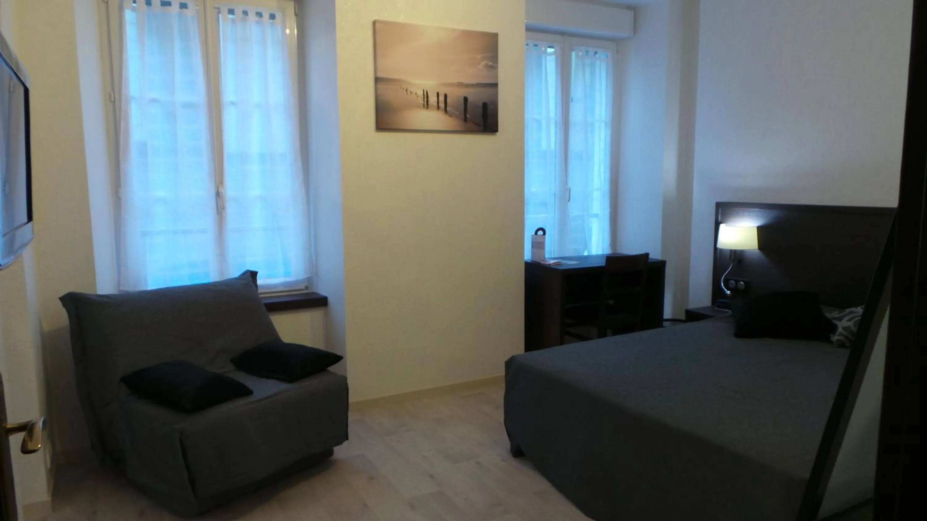 Photo of the whole room, Bed in Hotel La Renaissance