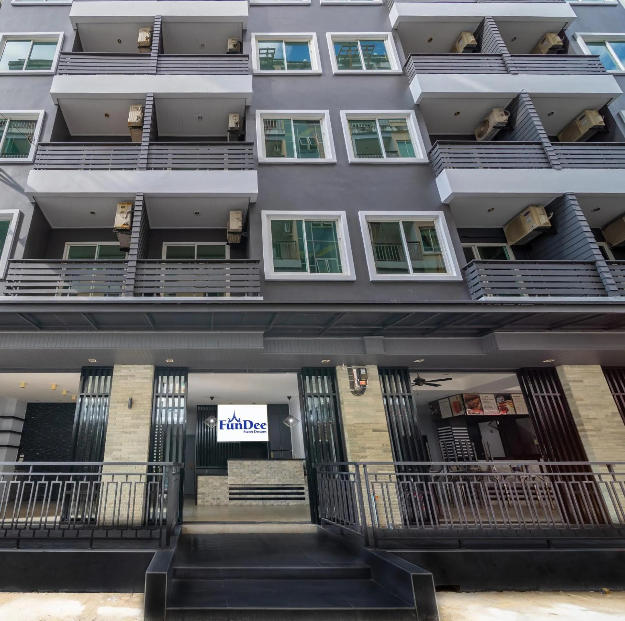 Property building in FunDee Boutique Hotel