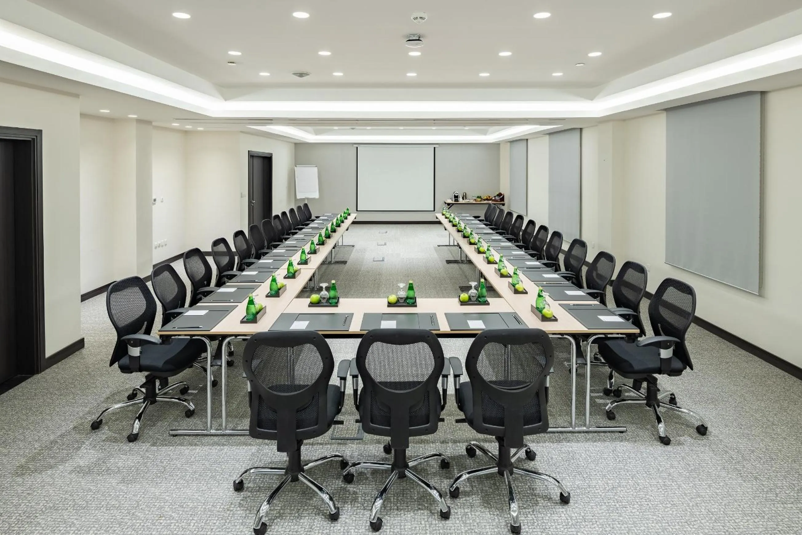 Meeting/conference room in Park Inn by Radisson Jubail Industrial City