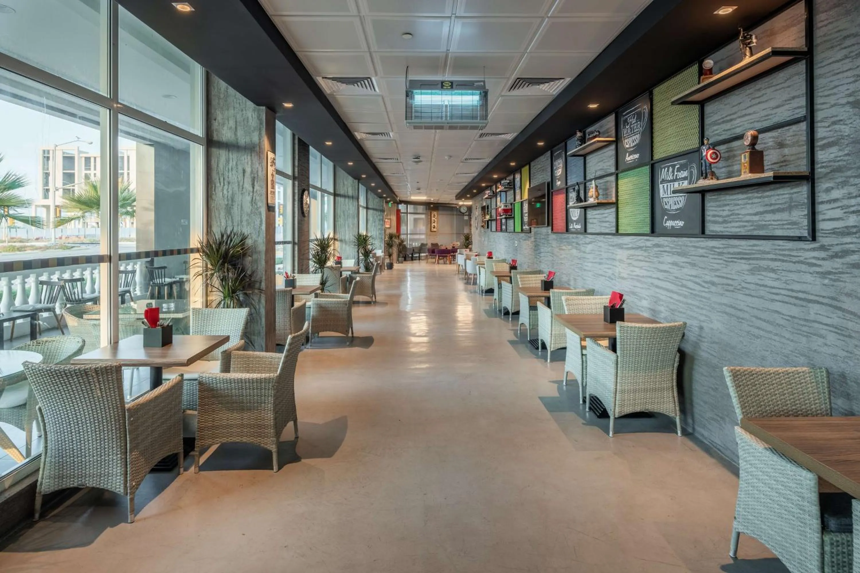 Lounge or bar in Park Inn by Radisson Jubail Industrial City