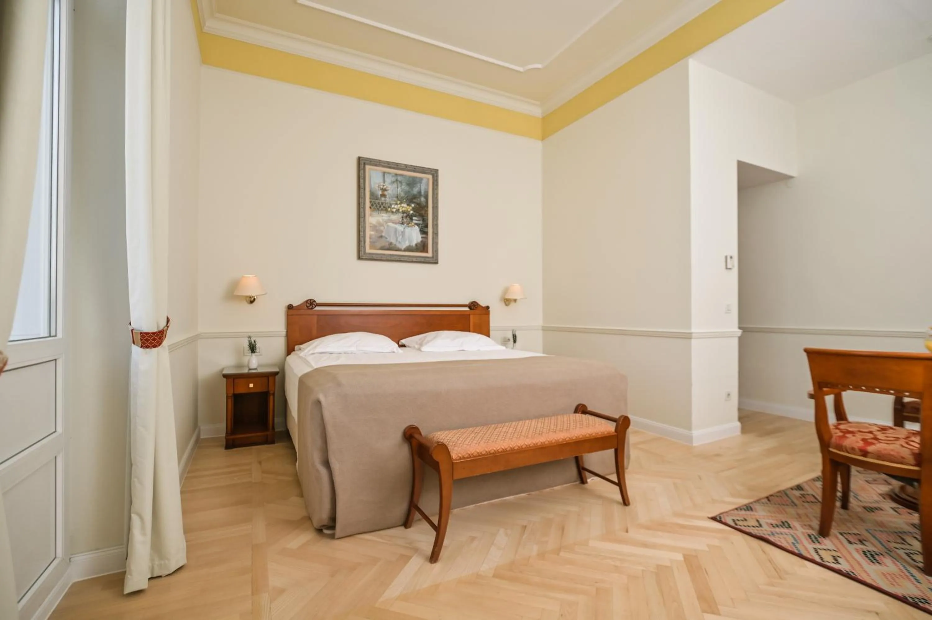 Bedroom, Bed in Hotel Continental