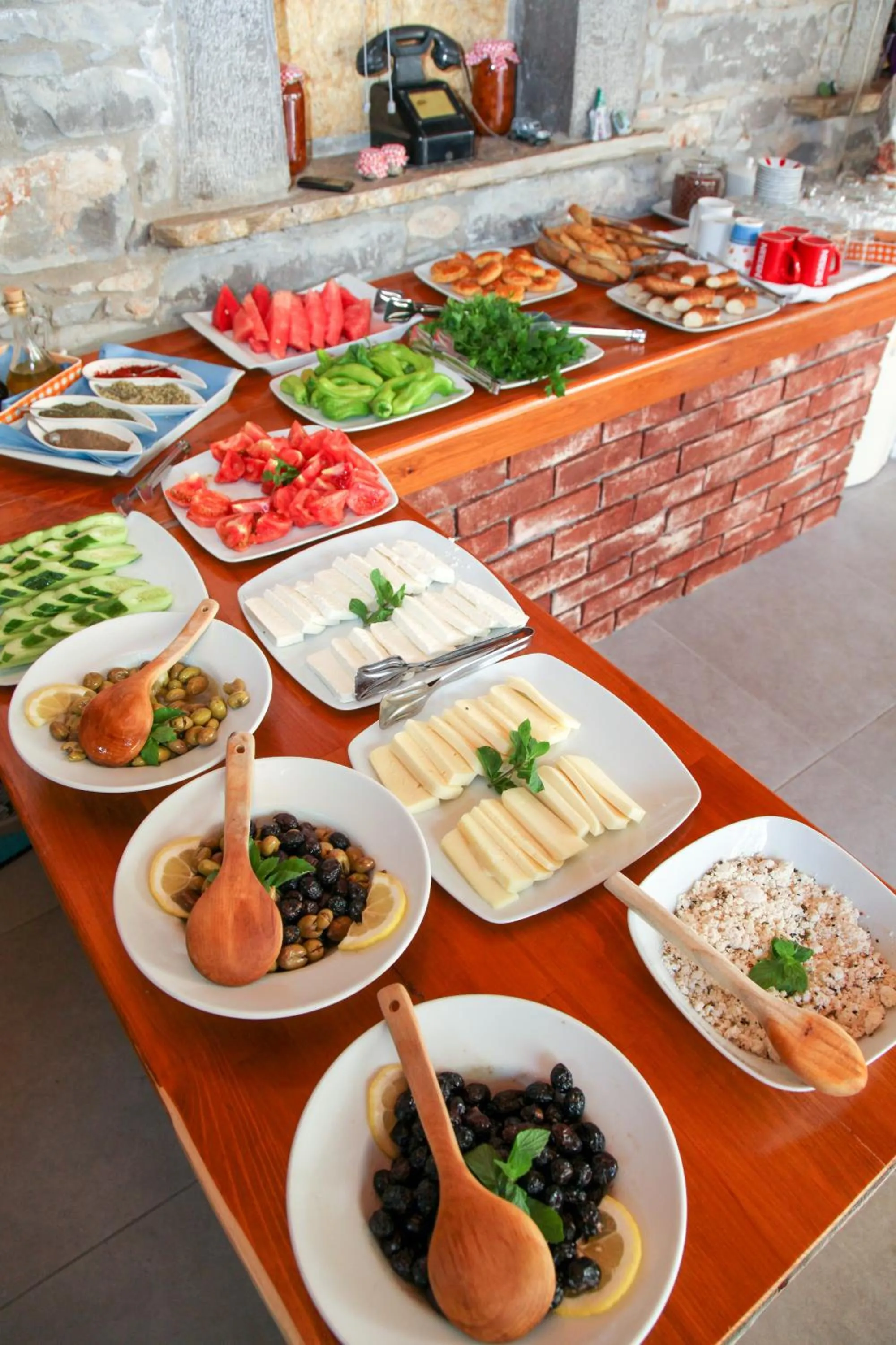 Breakfast in Dedeminn Garden Hotel