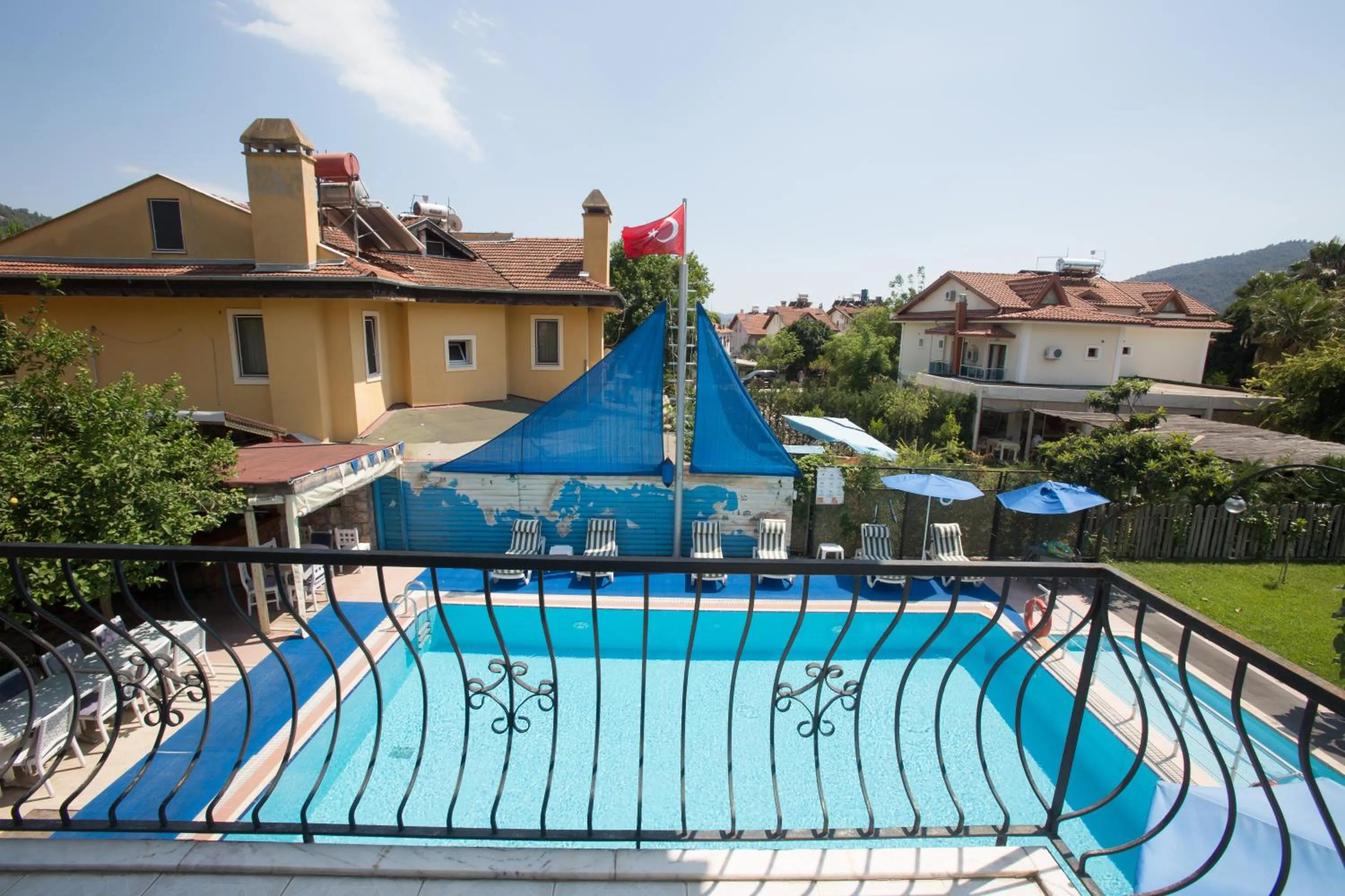 On site in Dedeminn Garden Hotel