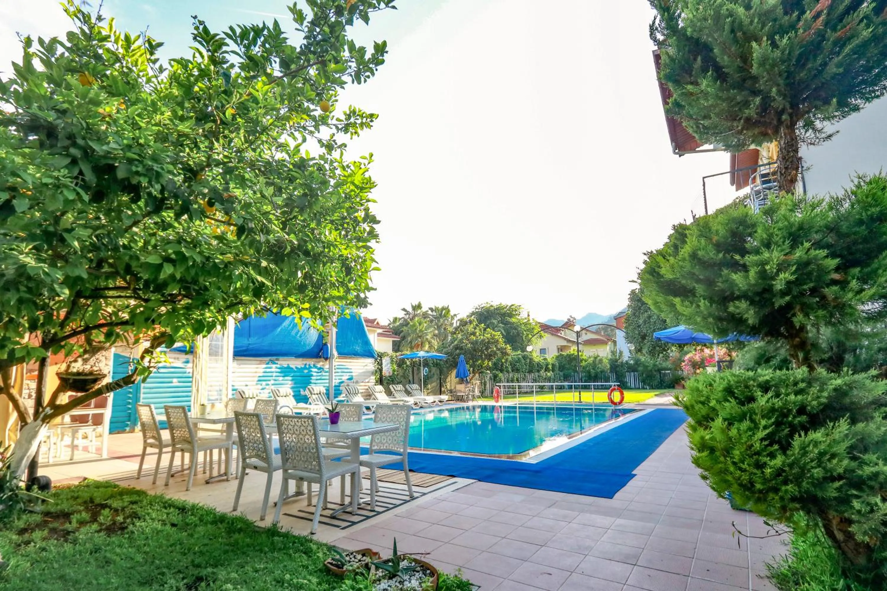 Garden in Dedeminn Garden Hotel