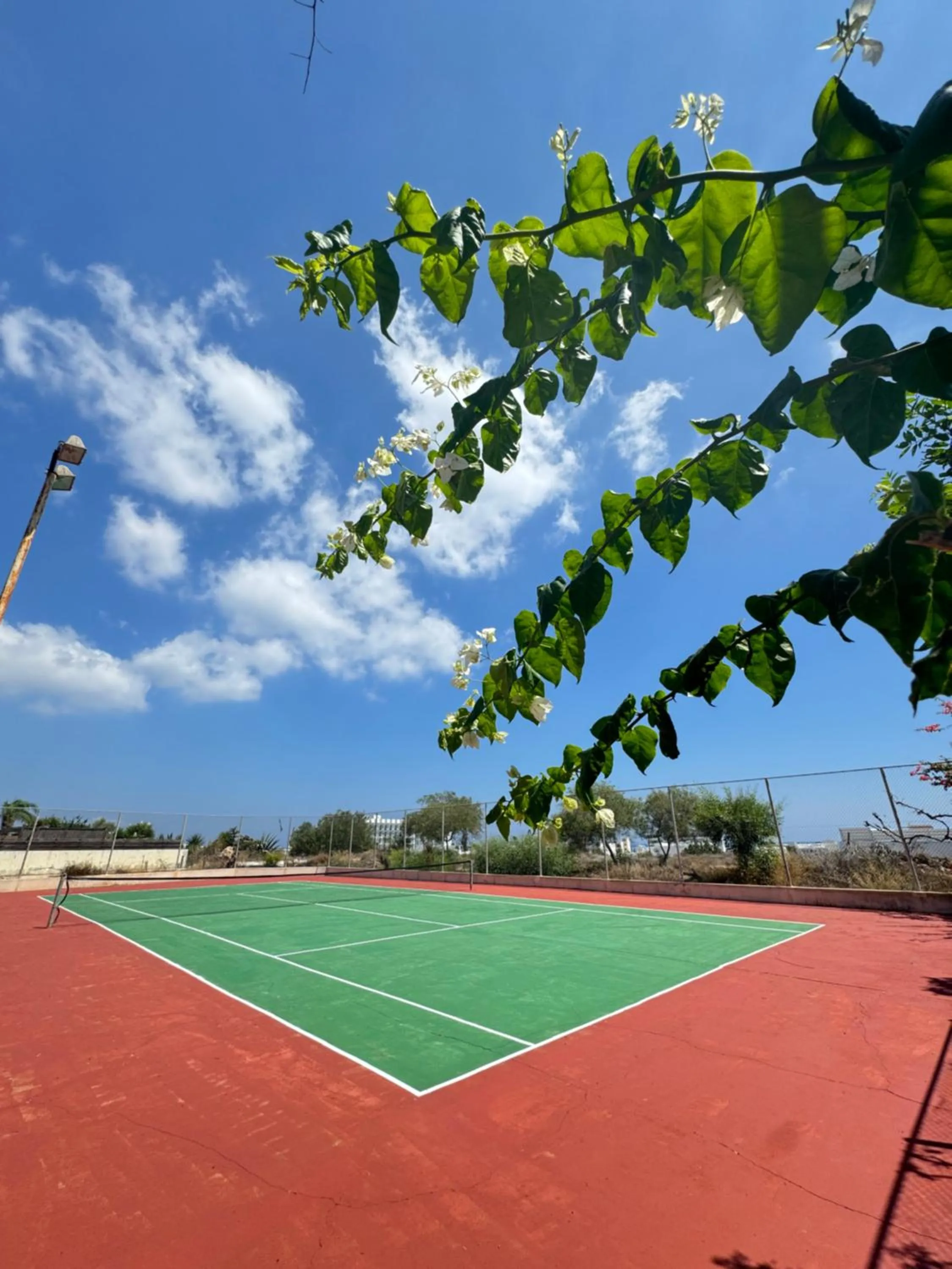 Tennis court in Mandalena Hotel Apartments