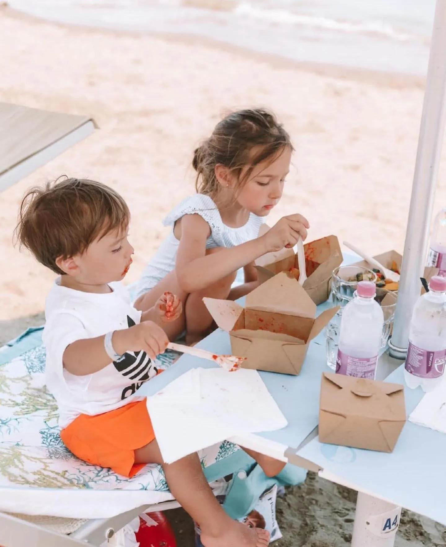 Restaurant/places to eat in Hotel Roxy & Beach