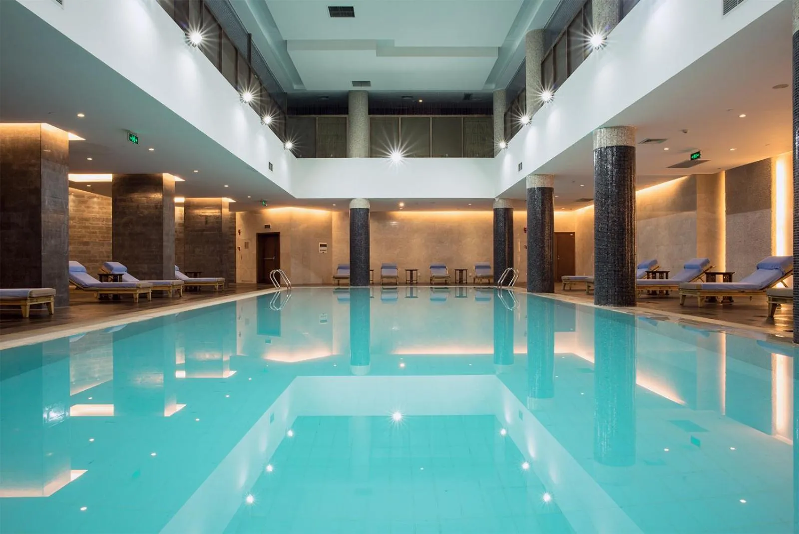 Swimming pool in Galaxy minyoun Chengdu Hotel
