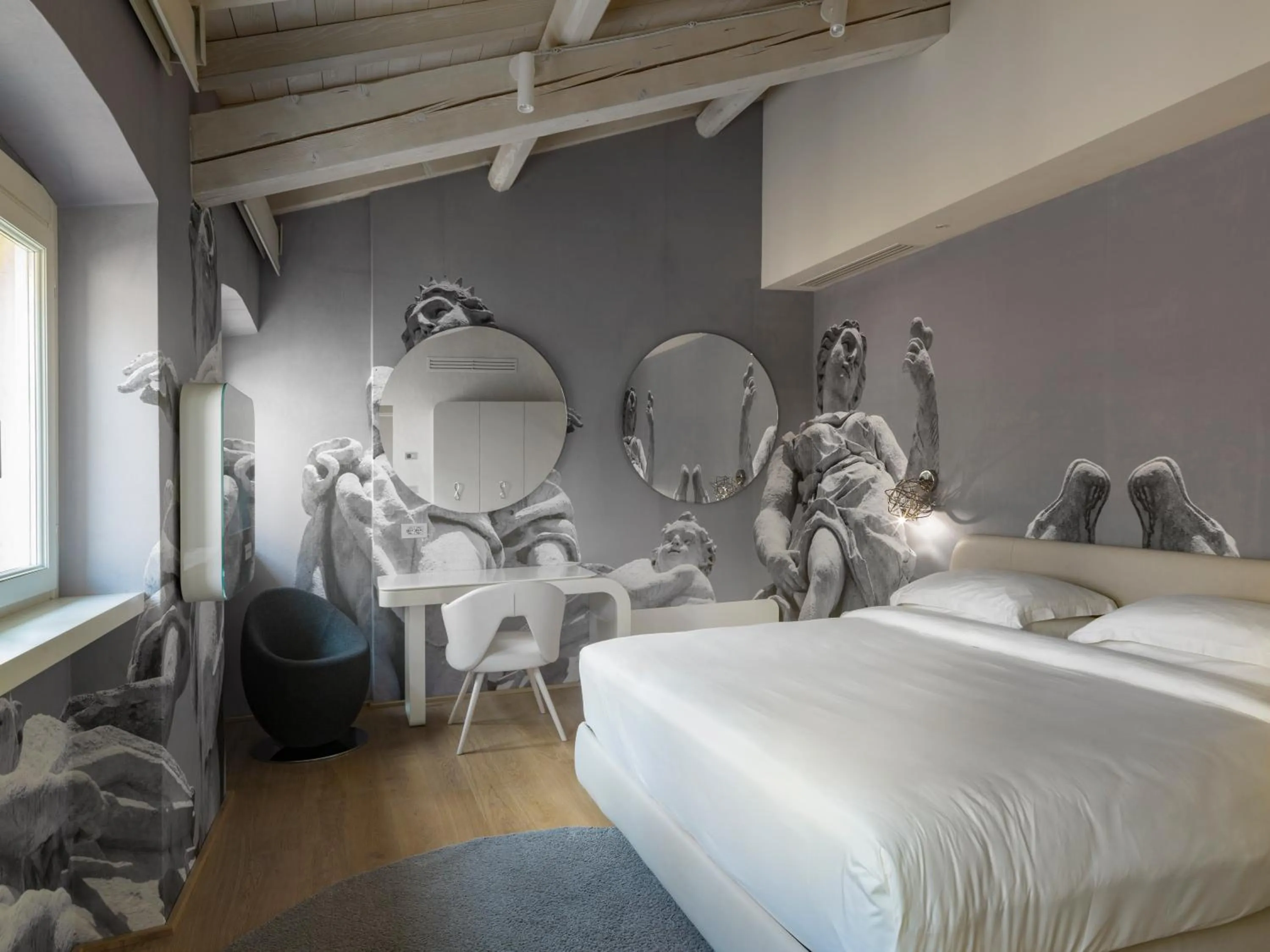 Photo of the whole room, Bed in Lords of Verona Luxury Apartments