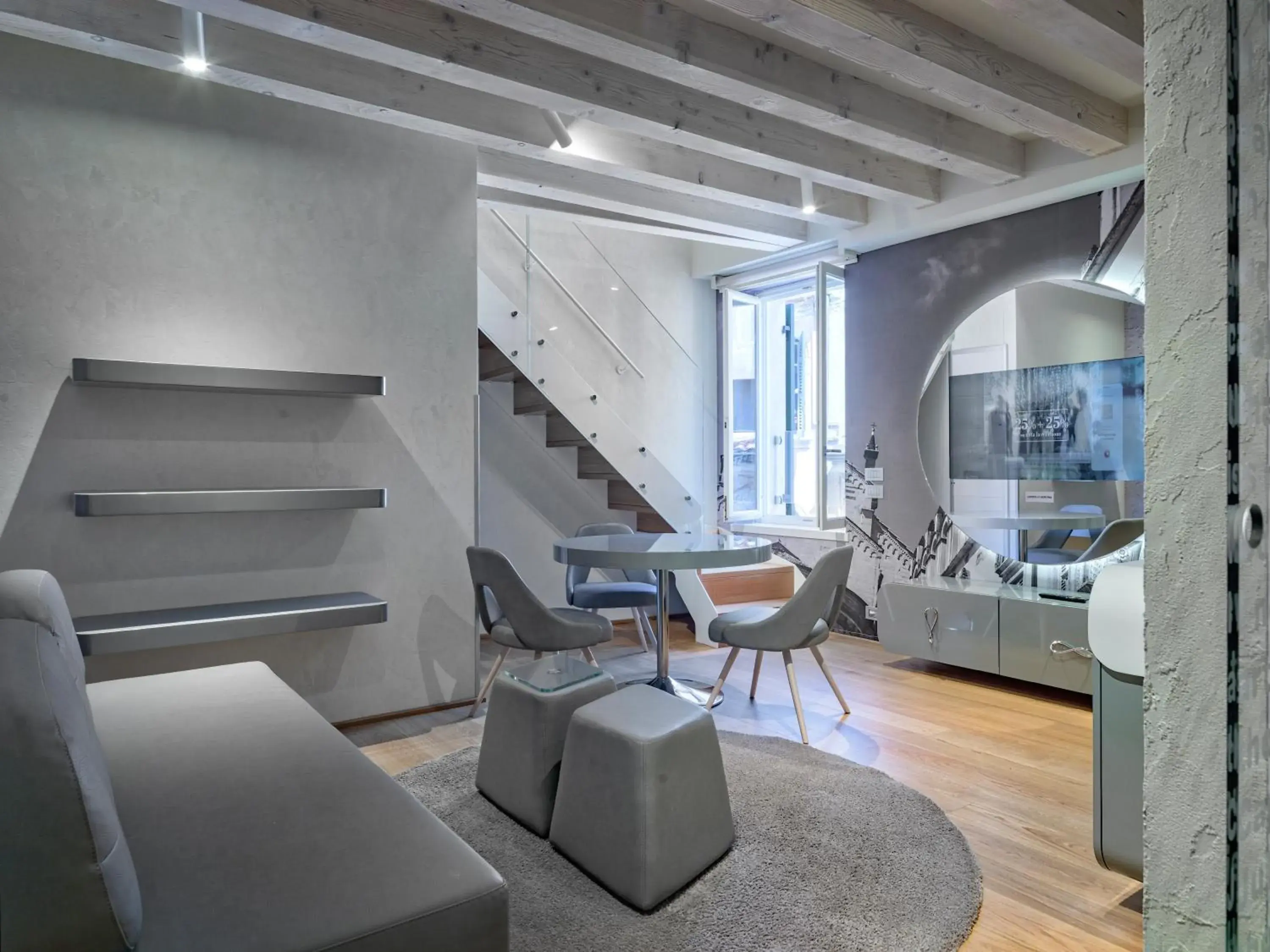 Apartment - Split Level in Lords of Verona Luxury Apartments Apartment - Split Level in Lords of Verona Luxury Apartments