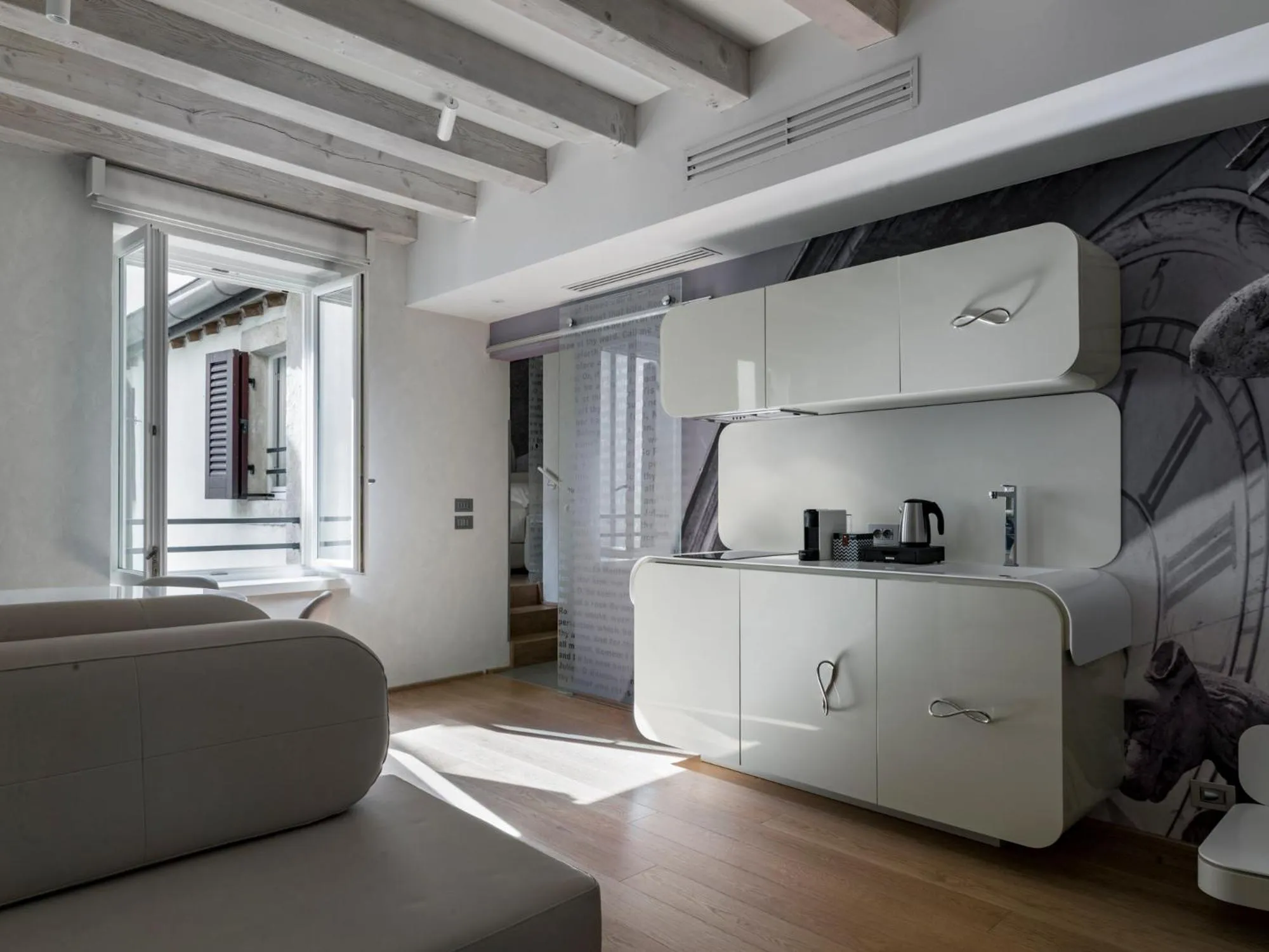 Kitchen or kitchenette in Lords of Verona Luxury Apartments