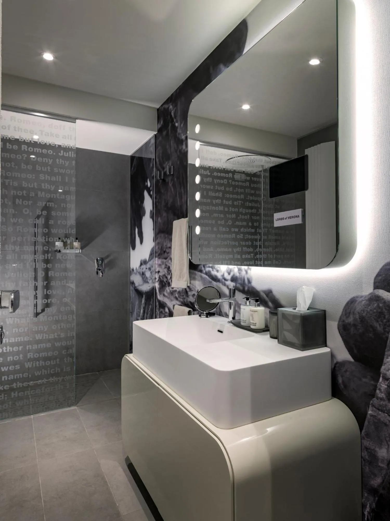 Bathroom in Lords of Verona Luxury Apartments