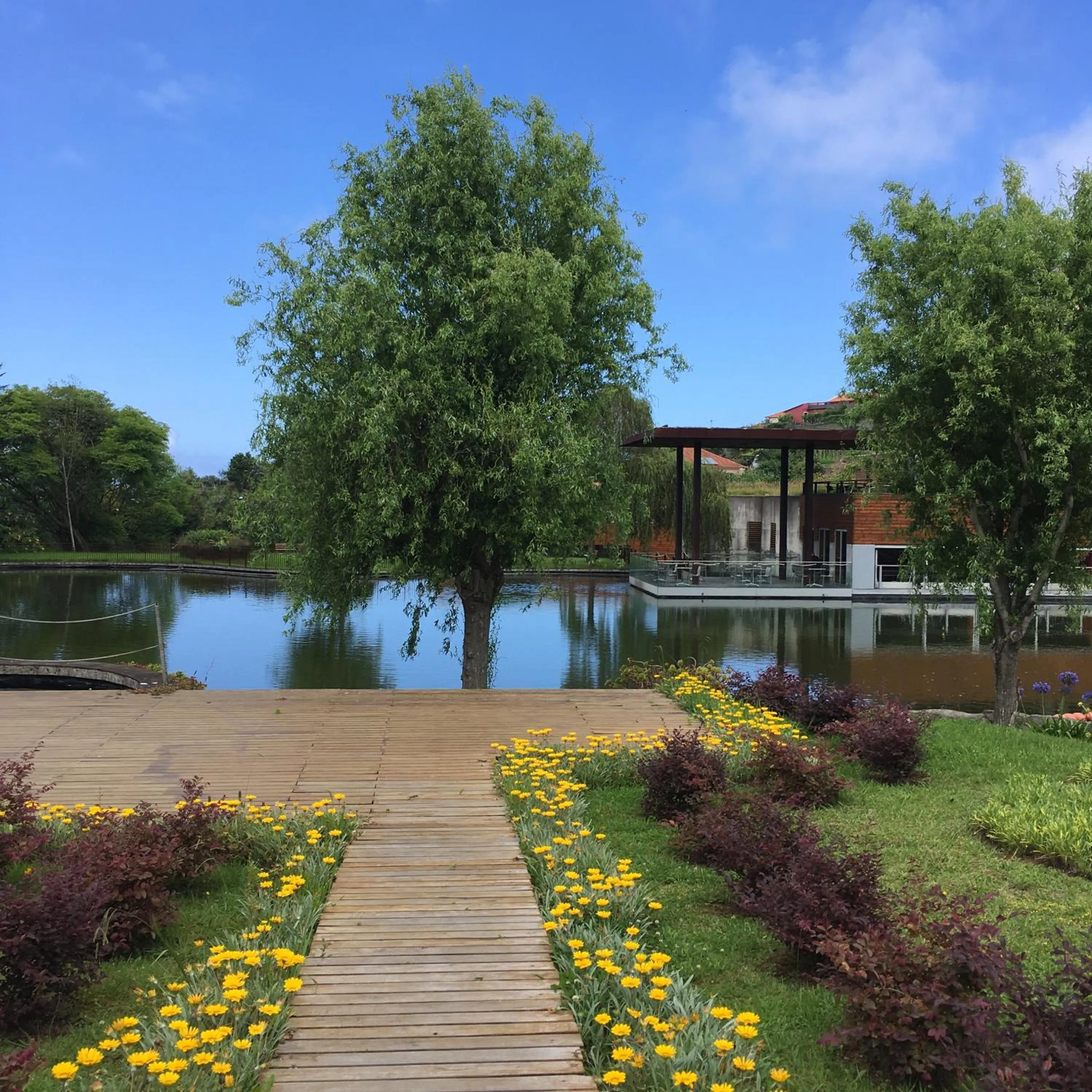 Nearby landmark in Casa do Til