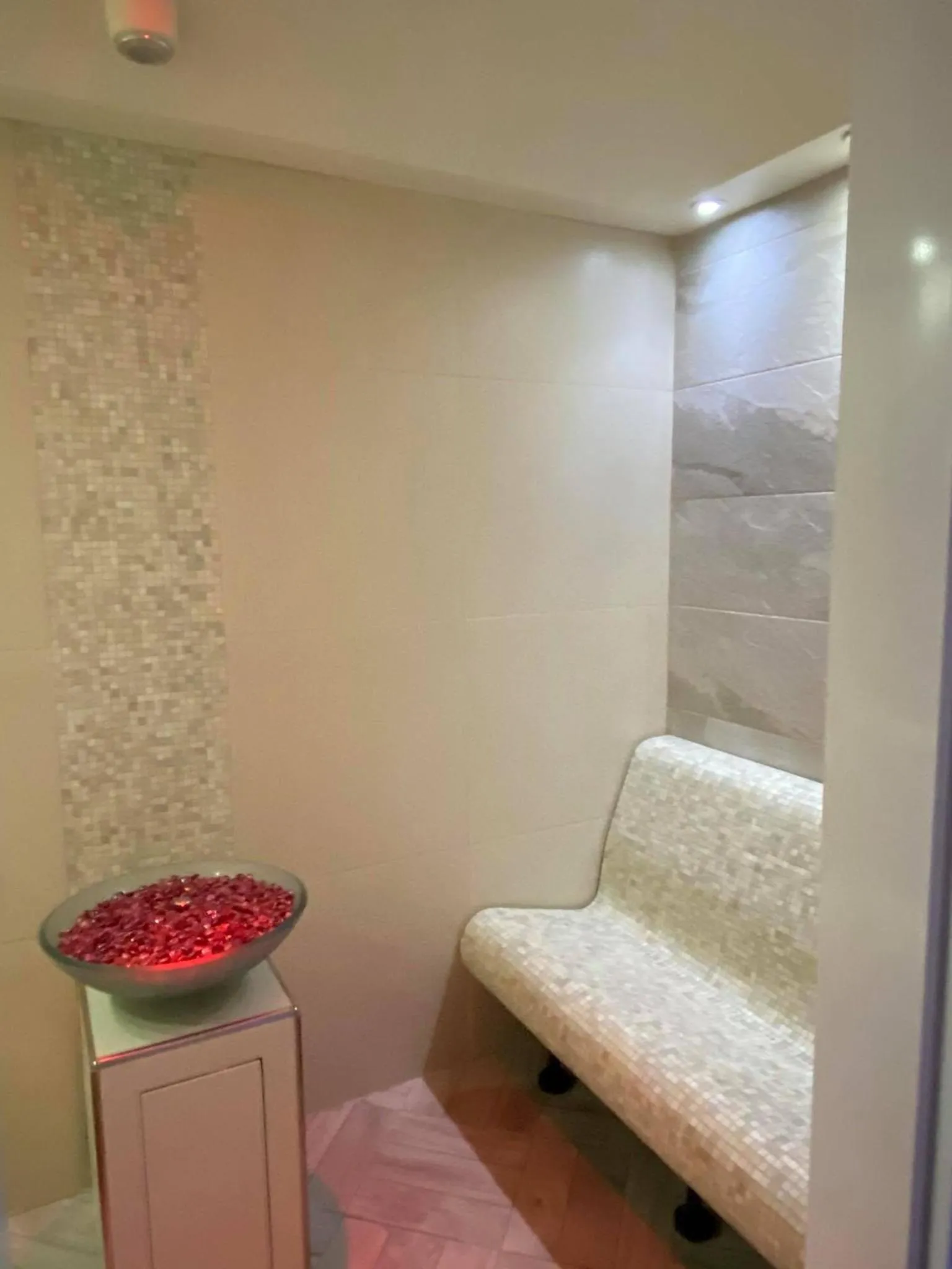 Steam room, Bed in La Porta del Mare