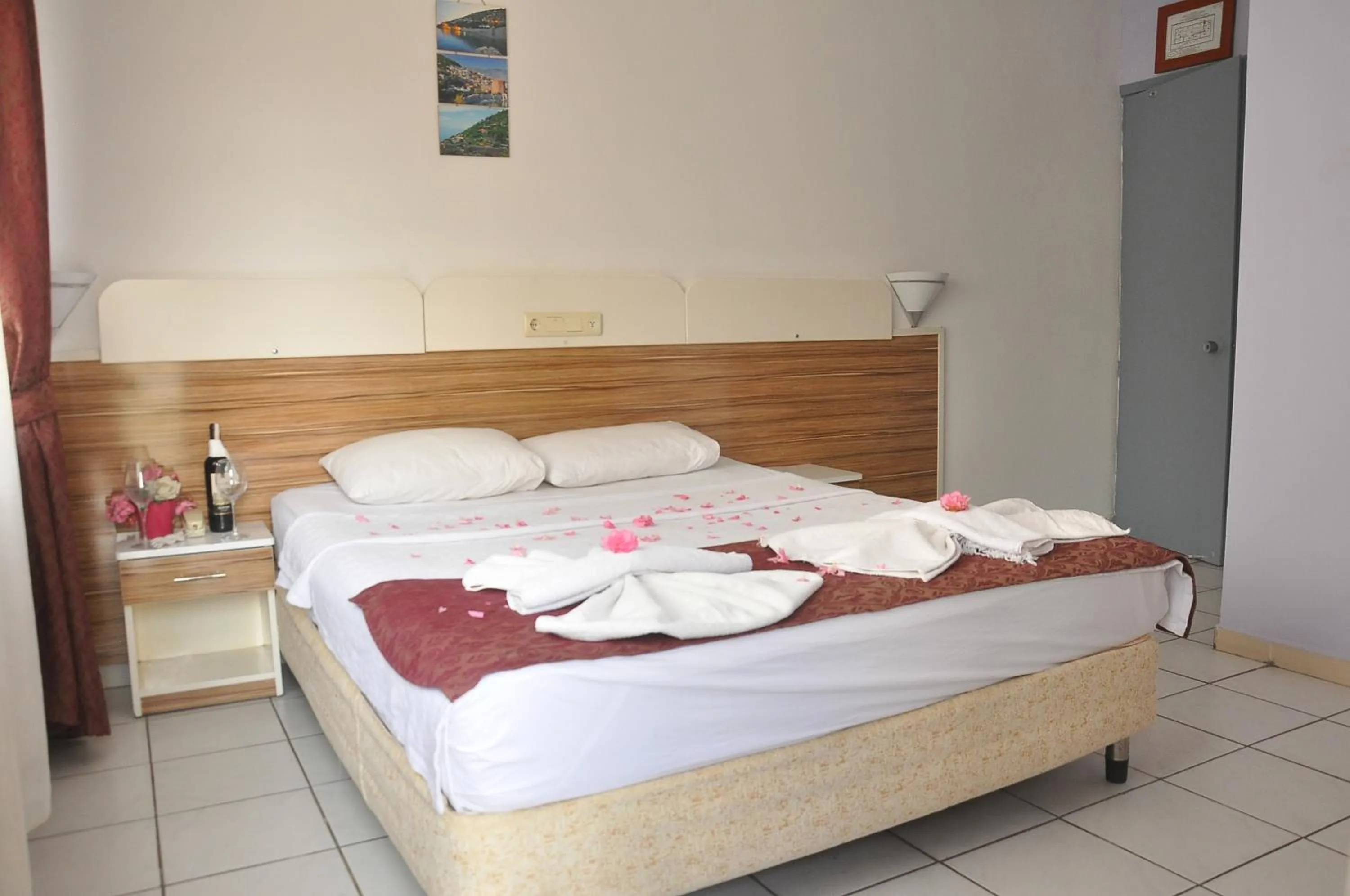 Bed in Resitalya Hotel