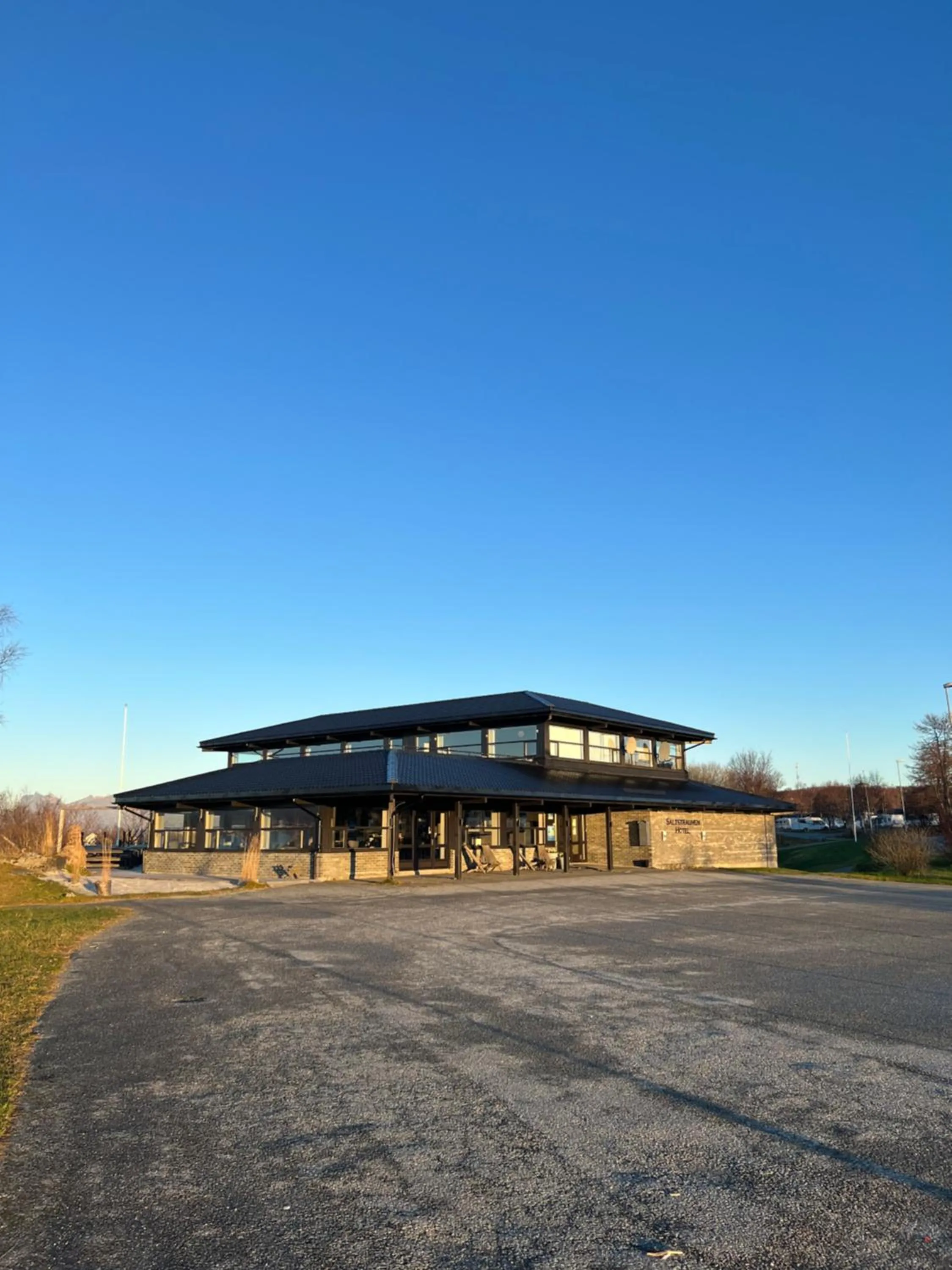Property building in Saltstraumen Hotel og Fjordhytter