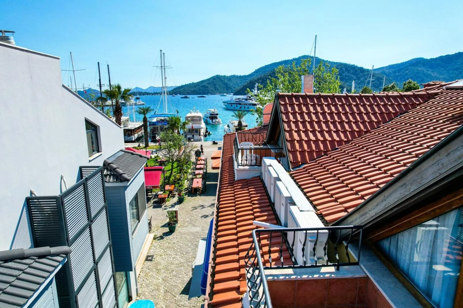 Property building in Gocek Unlu Hotel