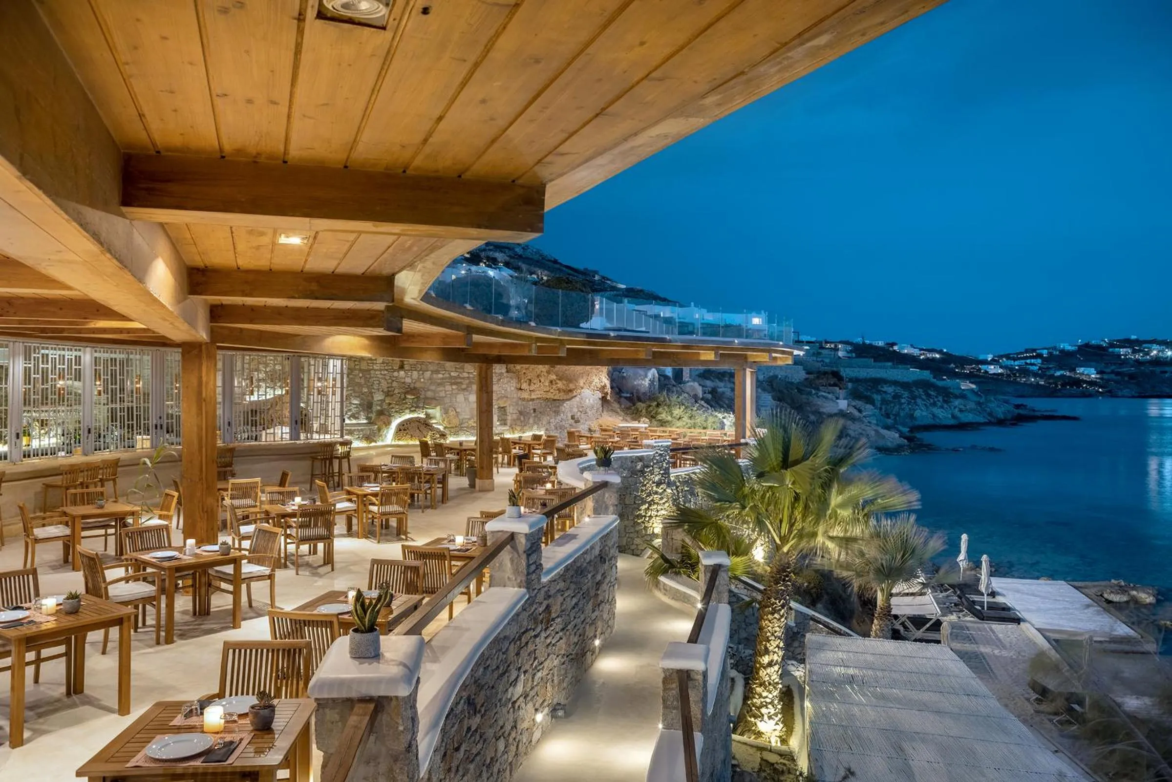 Restaurant/places to eat in Saint John Hotel Villas & Spa