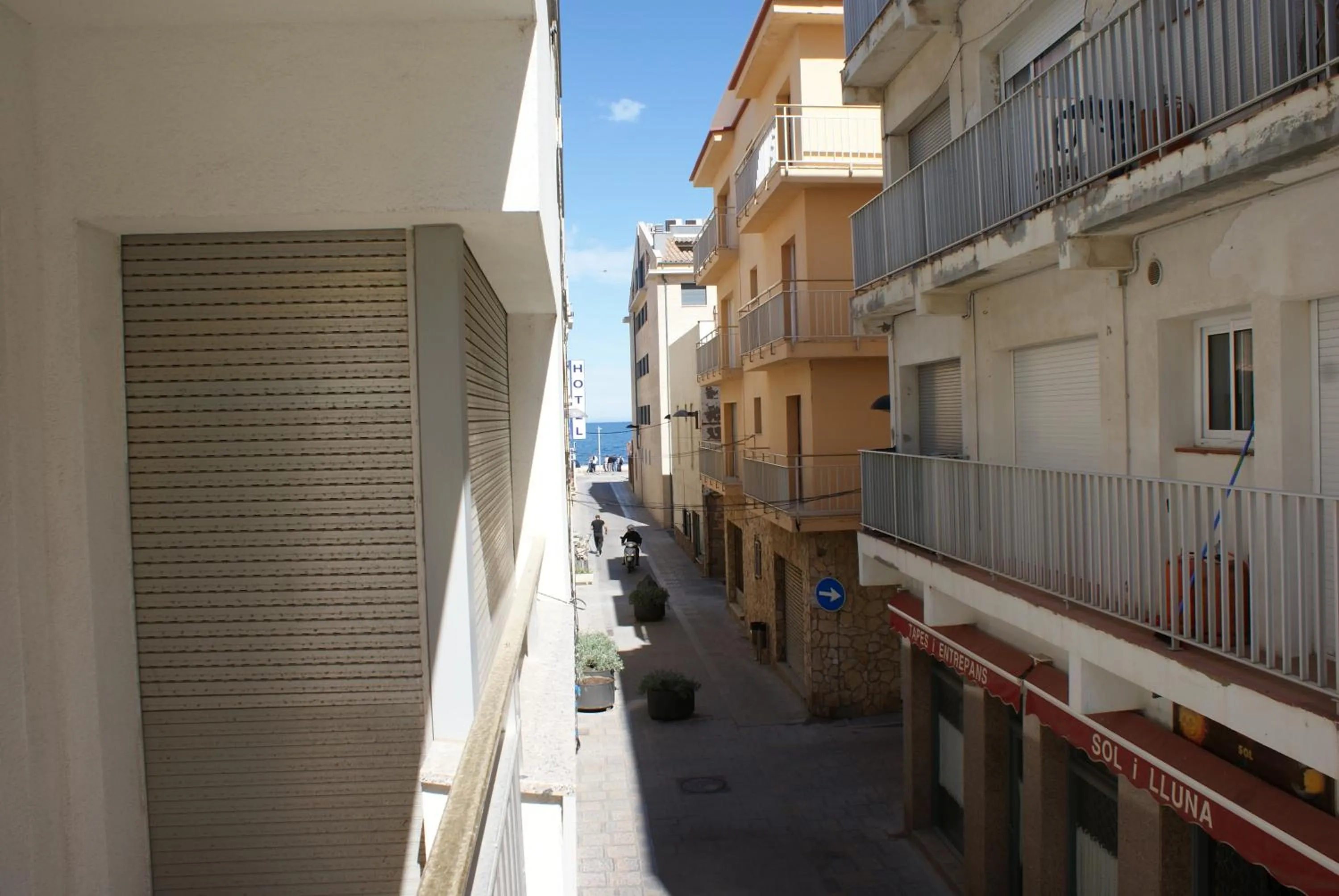 Facade/entrance in Puig Sureda 13 1C