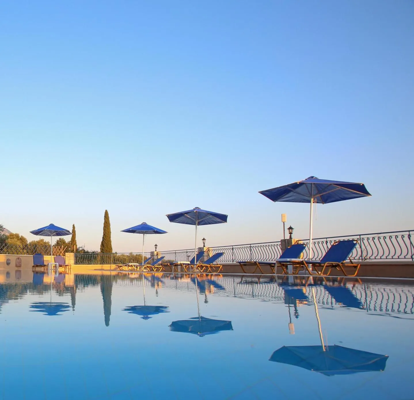 Swimming pool in Diana Studios