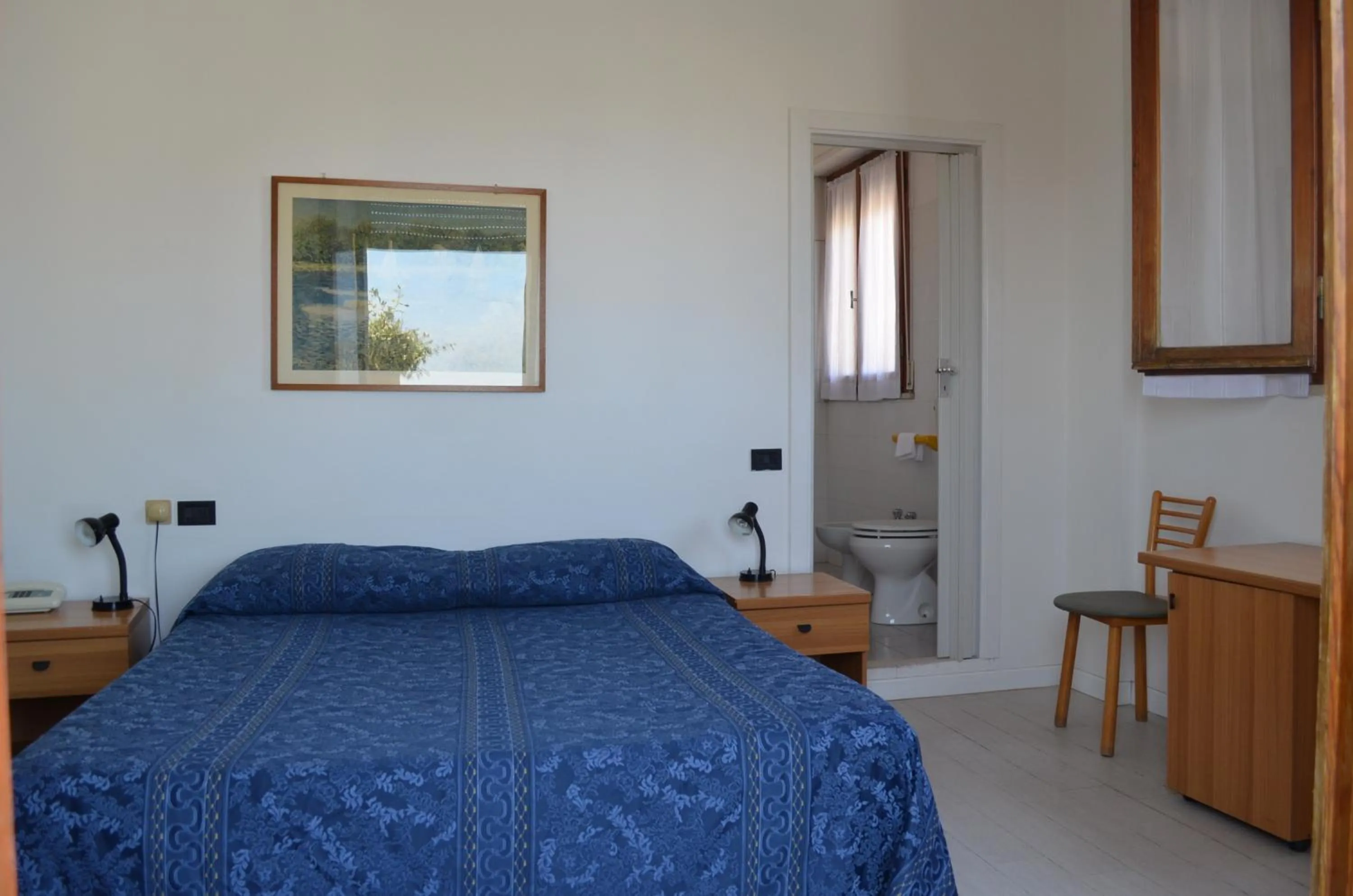 Day in Hotel Capitol