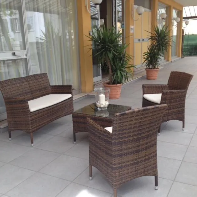 Patio in Hotel Capitol