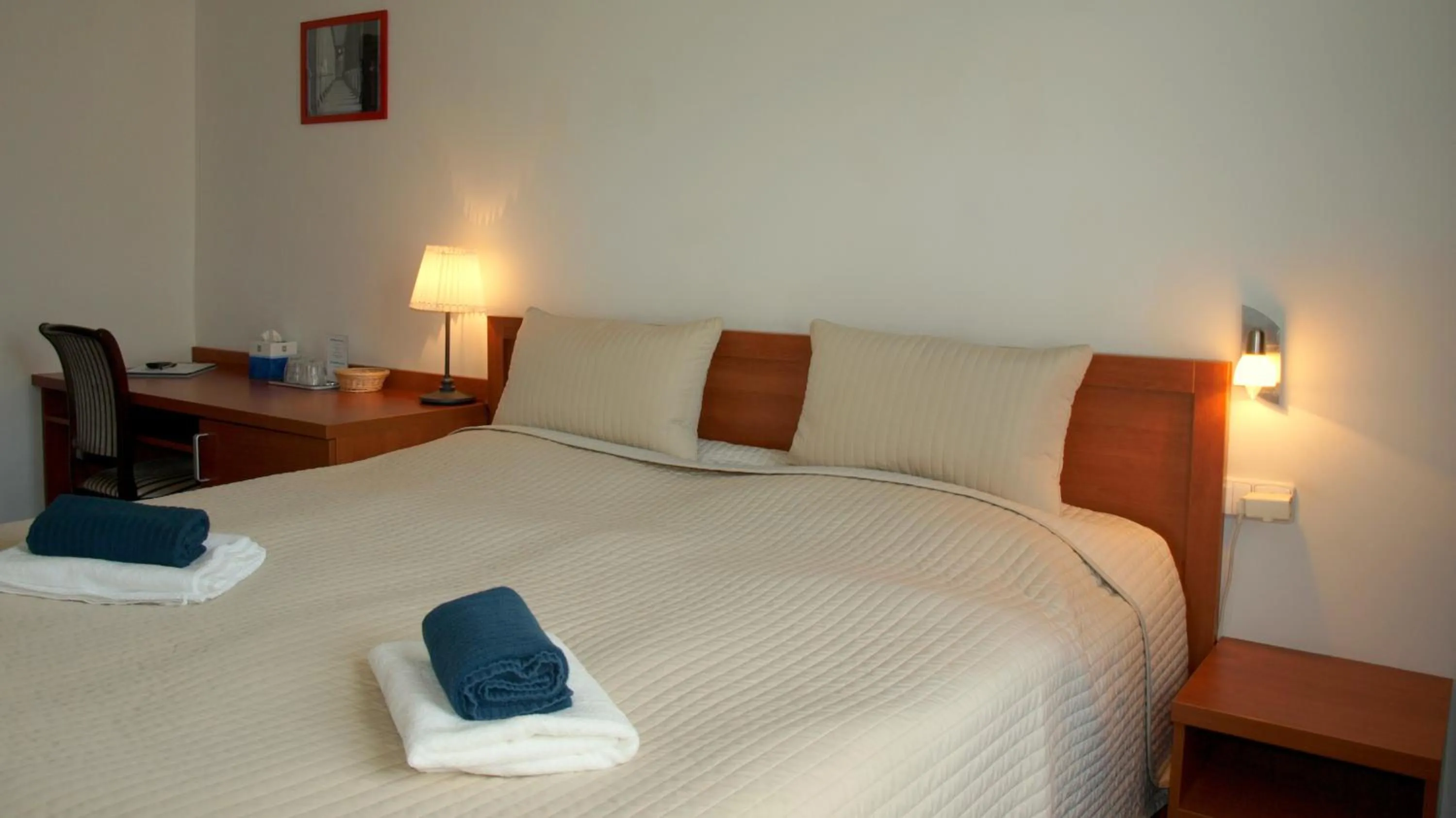 Photo of the whole room, Bed in Pension Village