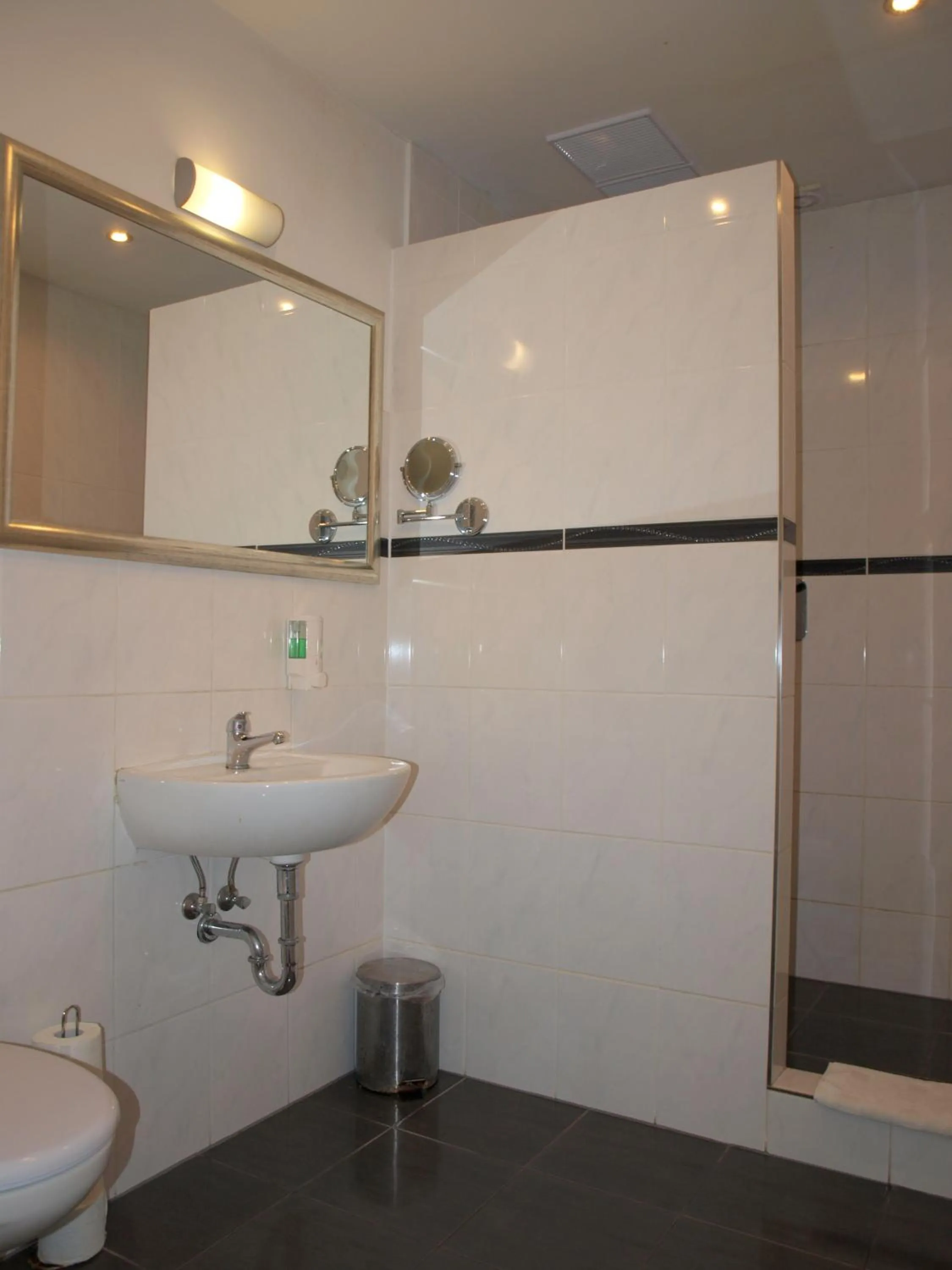 Bathroom in Pension Village
