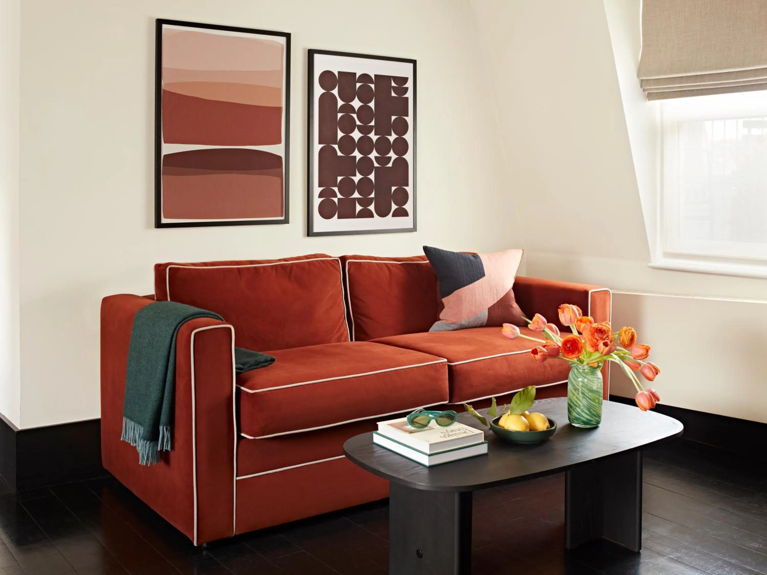 Living room in Numa London Bloomsbury