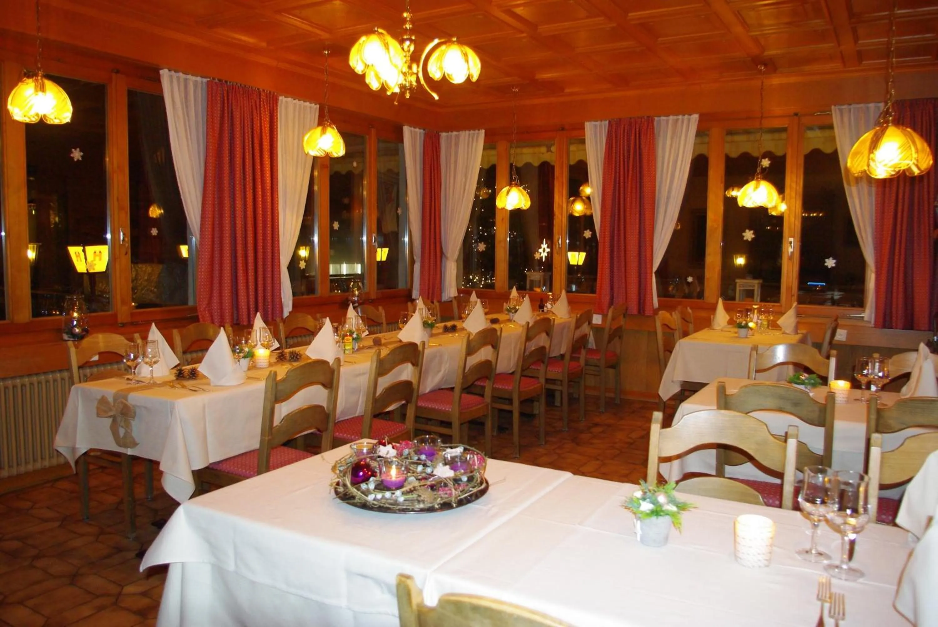 Restaurant/places to eat in Hotel Adler