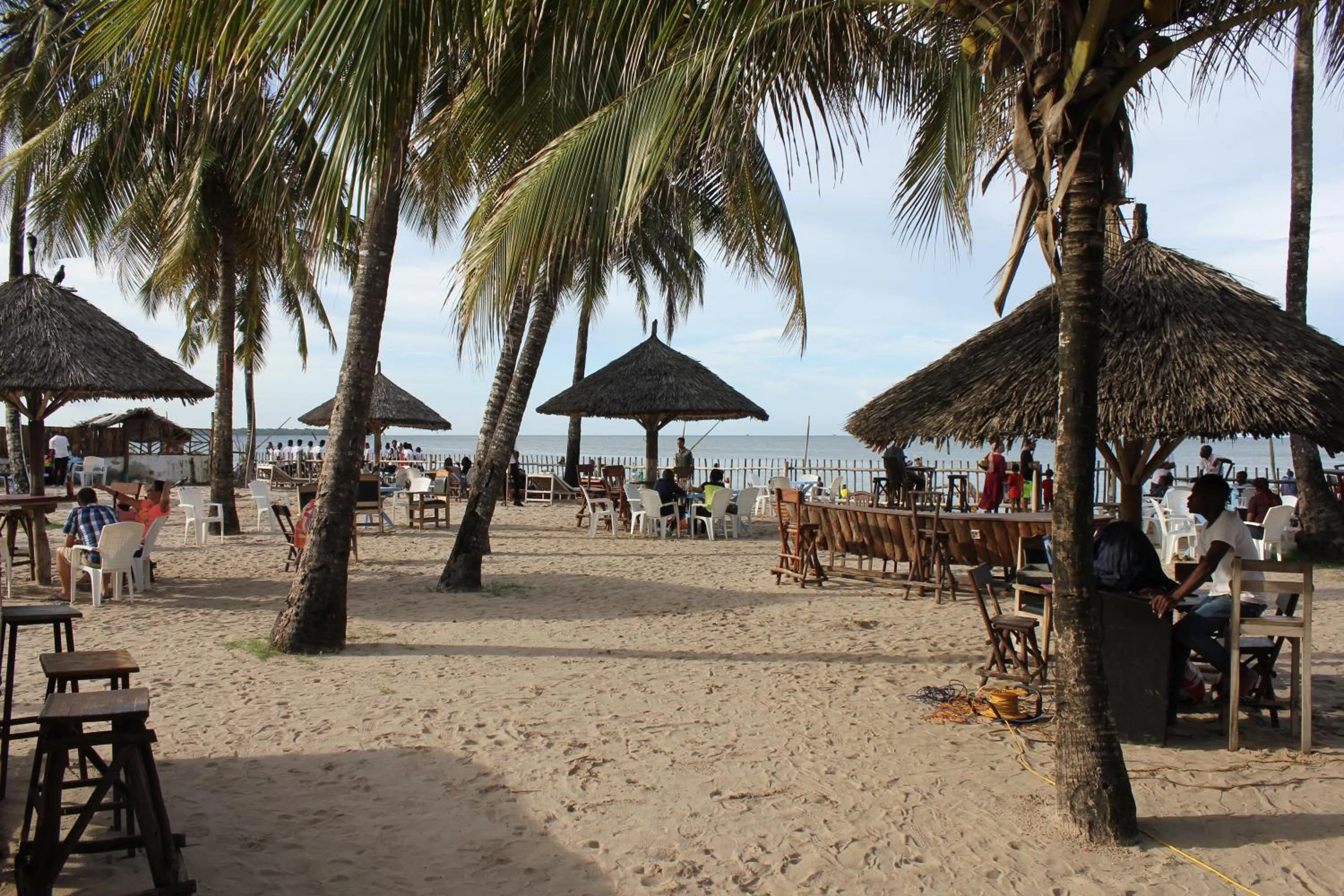 People in Villa Dahl Beach Resort