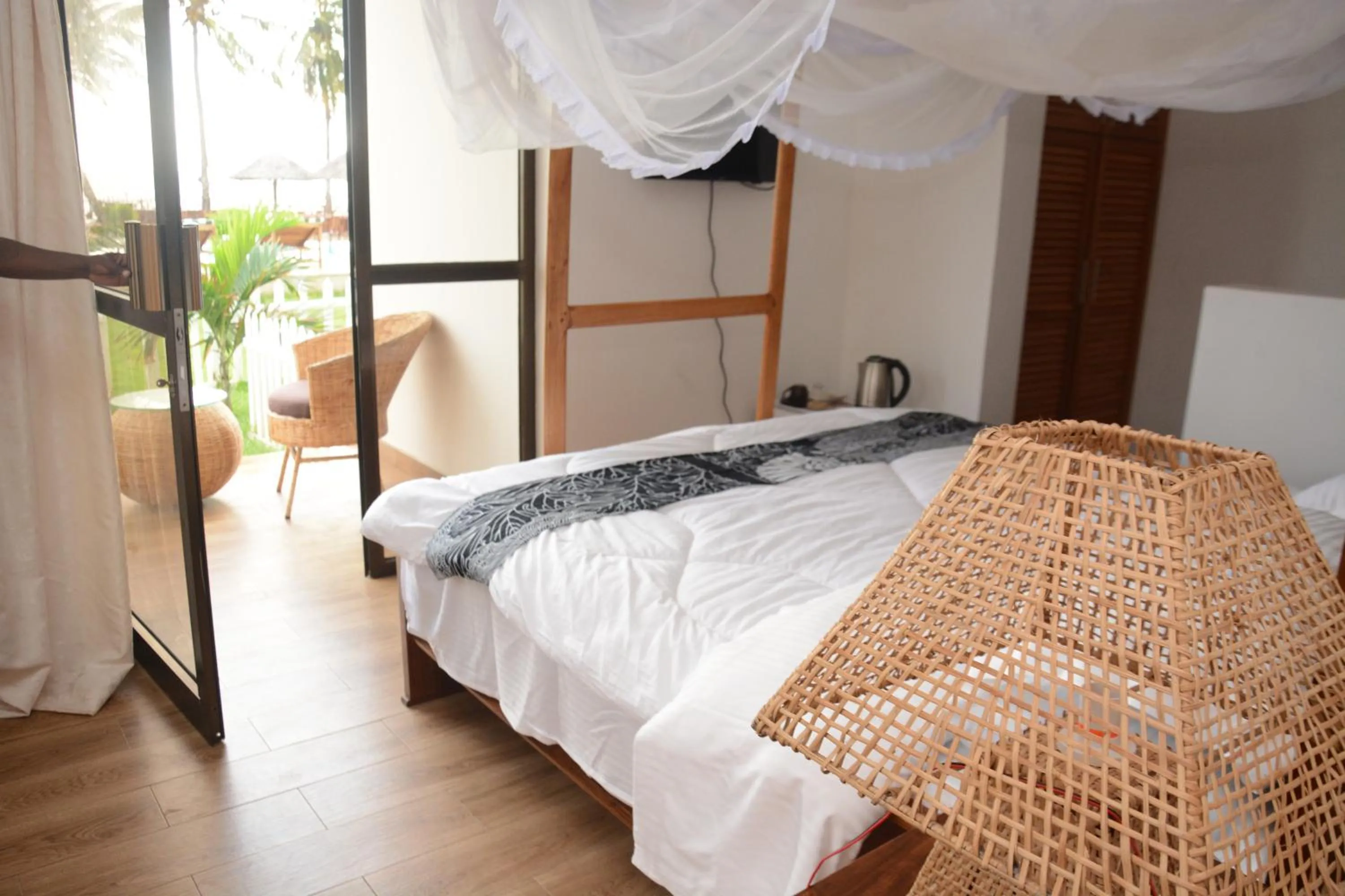 Bed in Villa Dahl Beach Resort