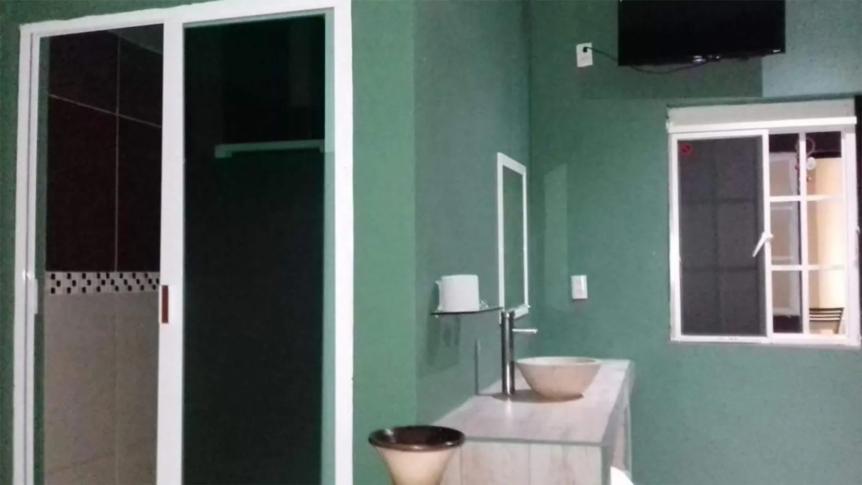 Bathroom in Mi Hotel Club