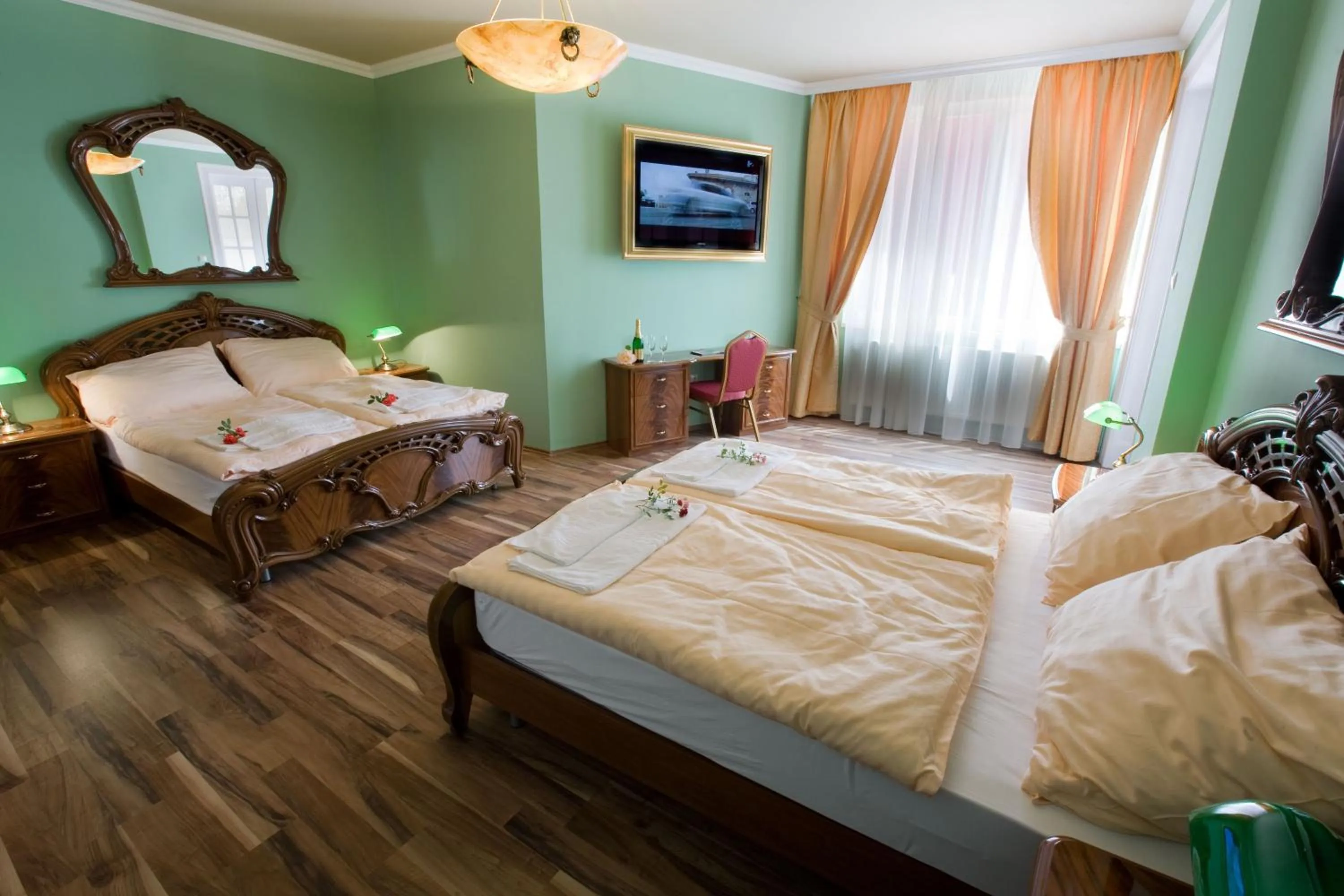 Decorative detail, Bed in Hotel Bow Garden