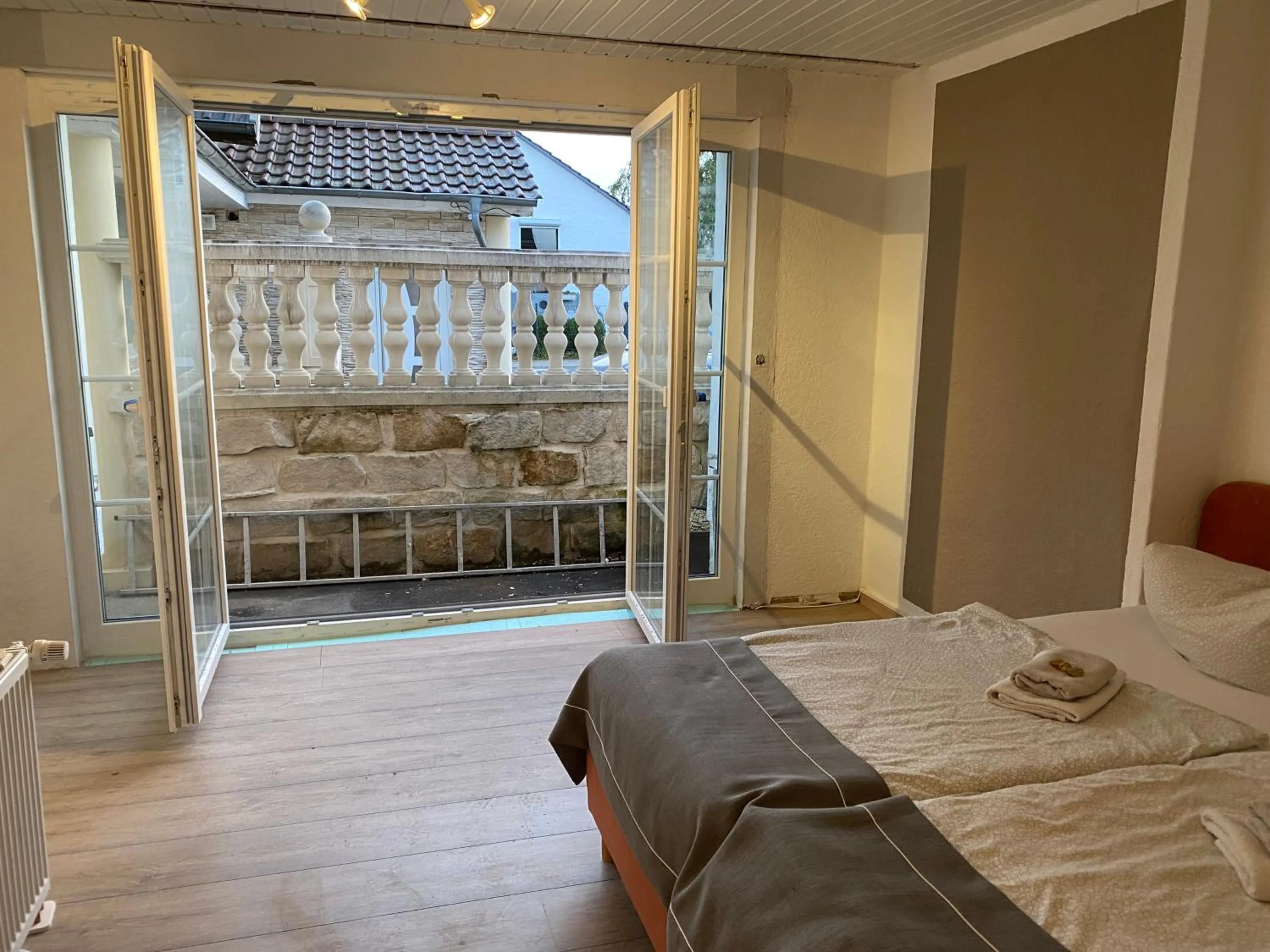 Bed in Wilsmann Apartmentvermietung