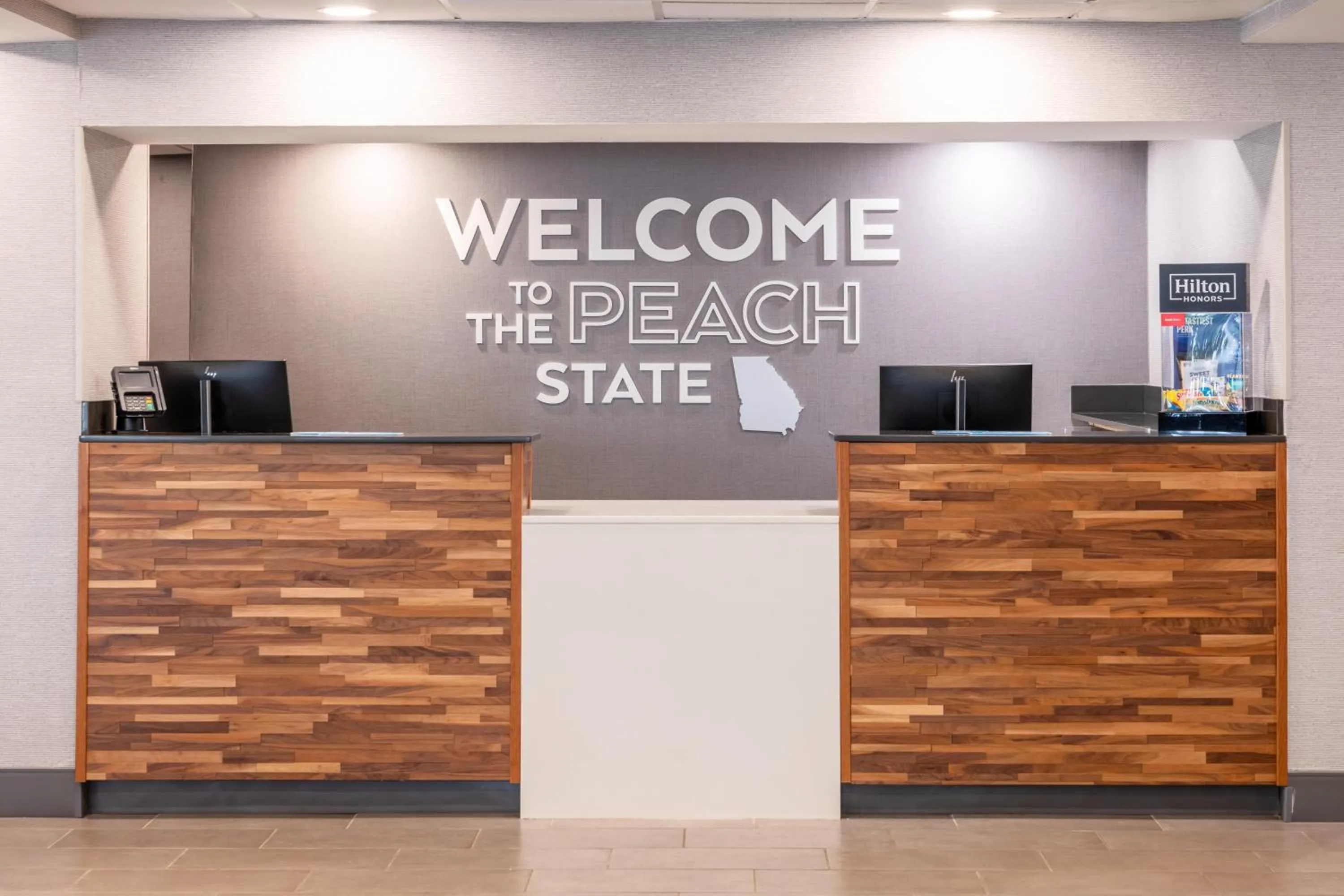 Lobby or reception in Hampton Inn Commerce