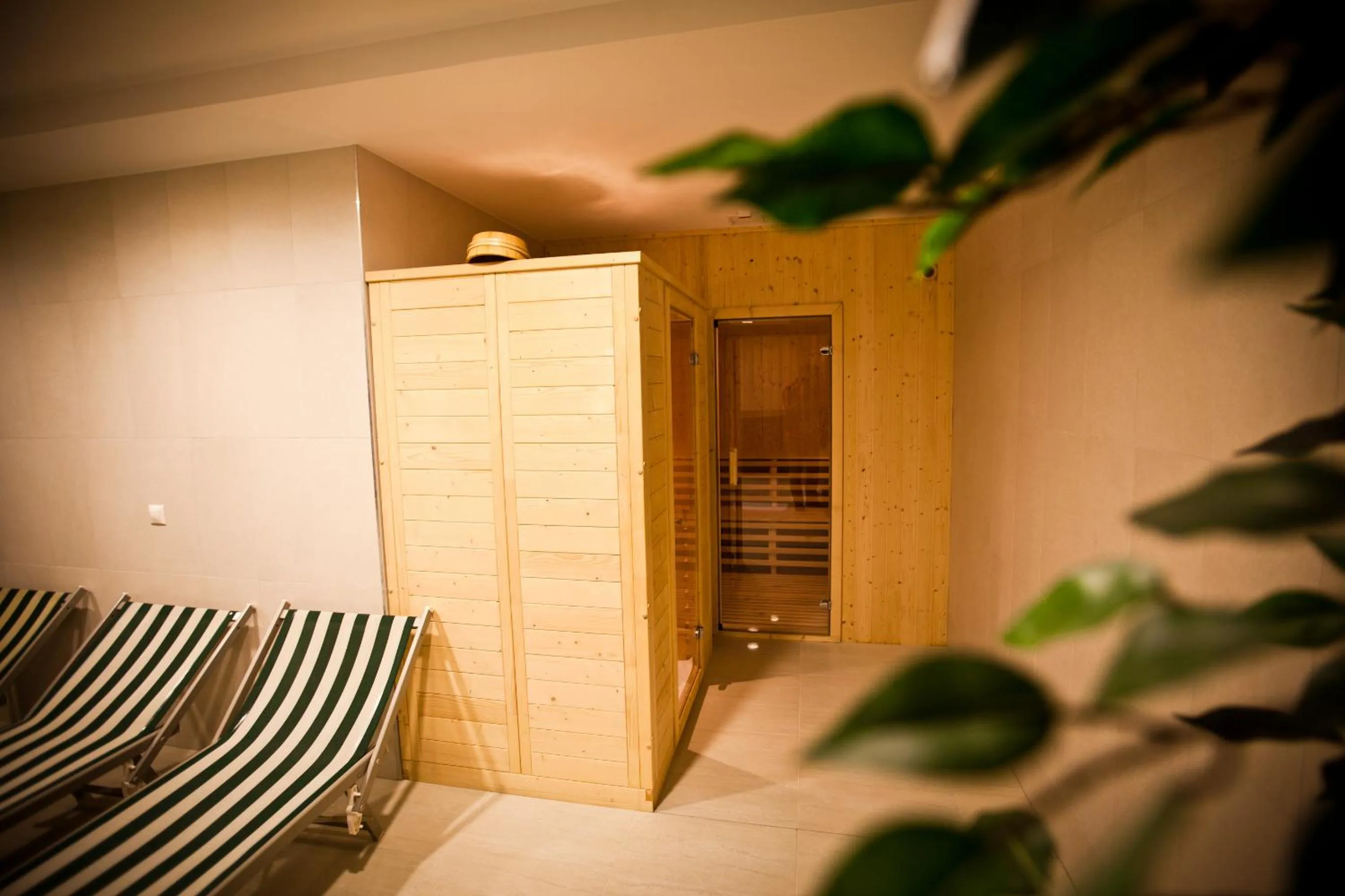 Jade Hotel-Ezüsthíd Hotel