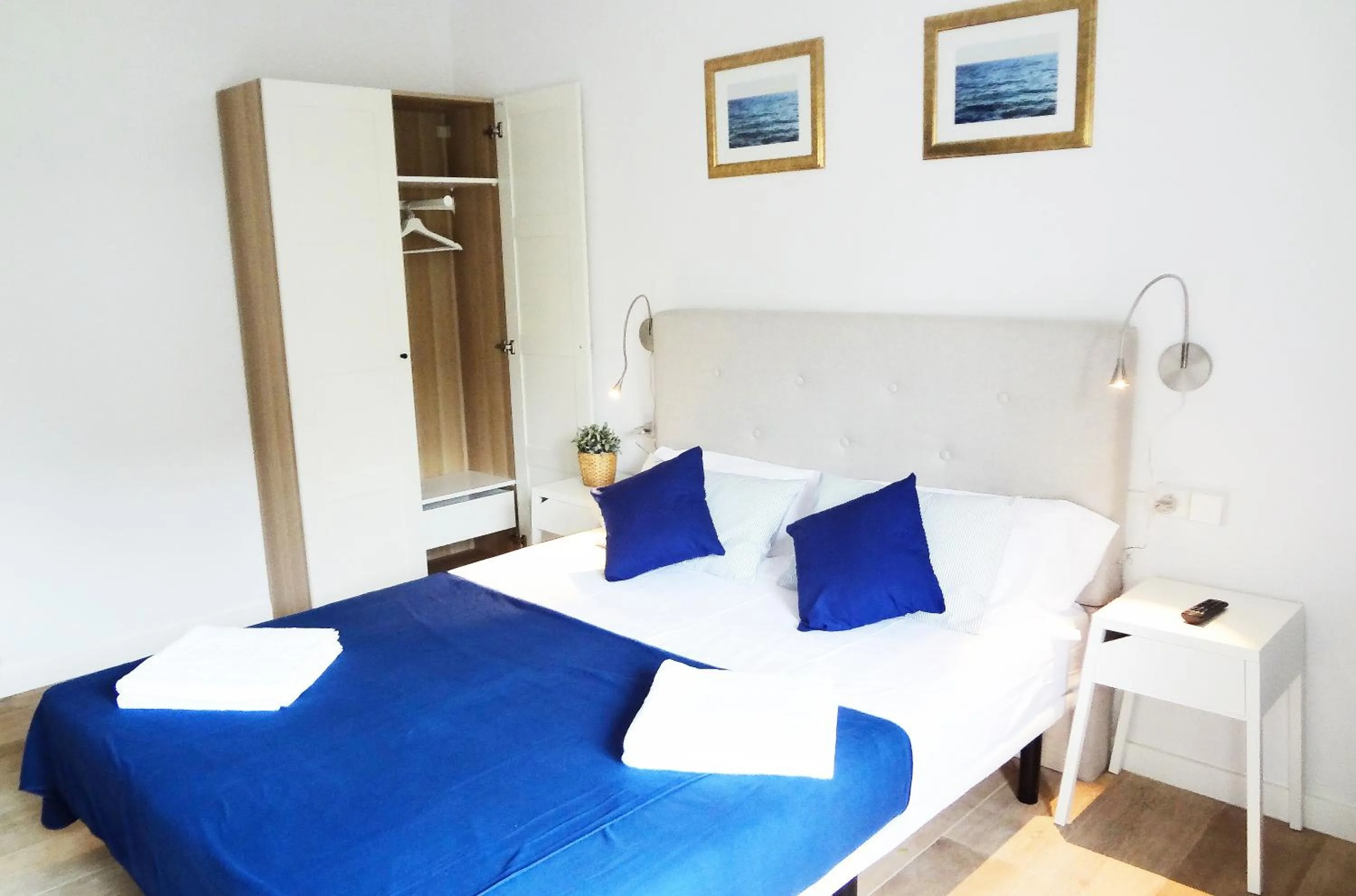 Bed in Hostal Porto Mar